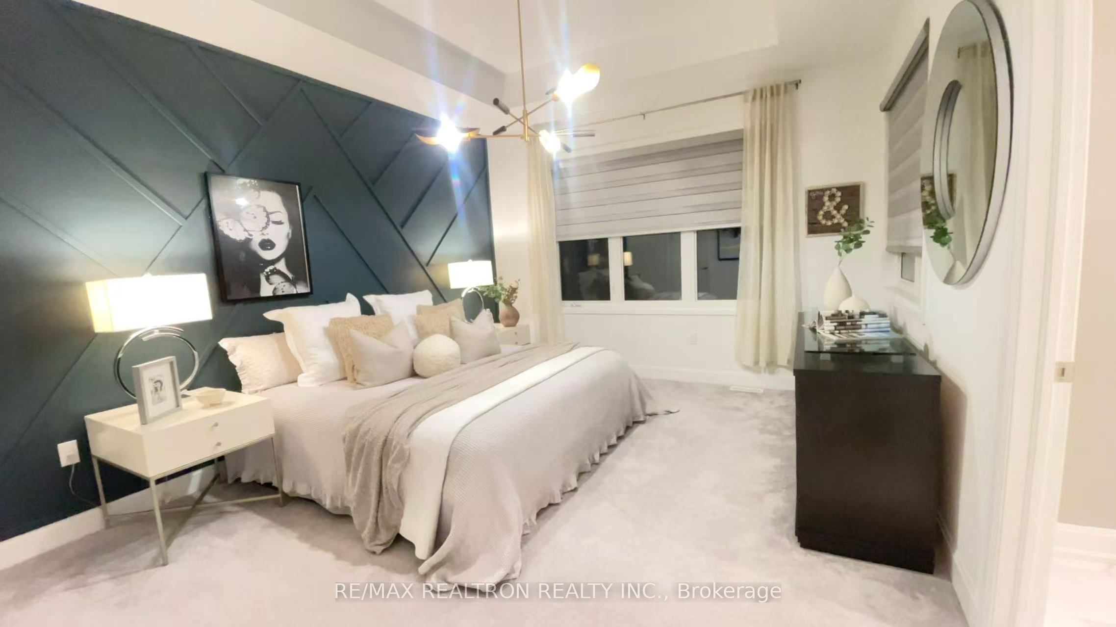 1444 Varelas Passage