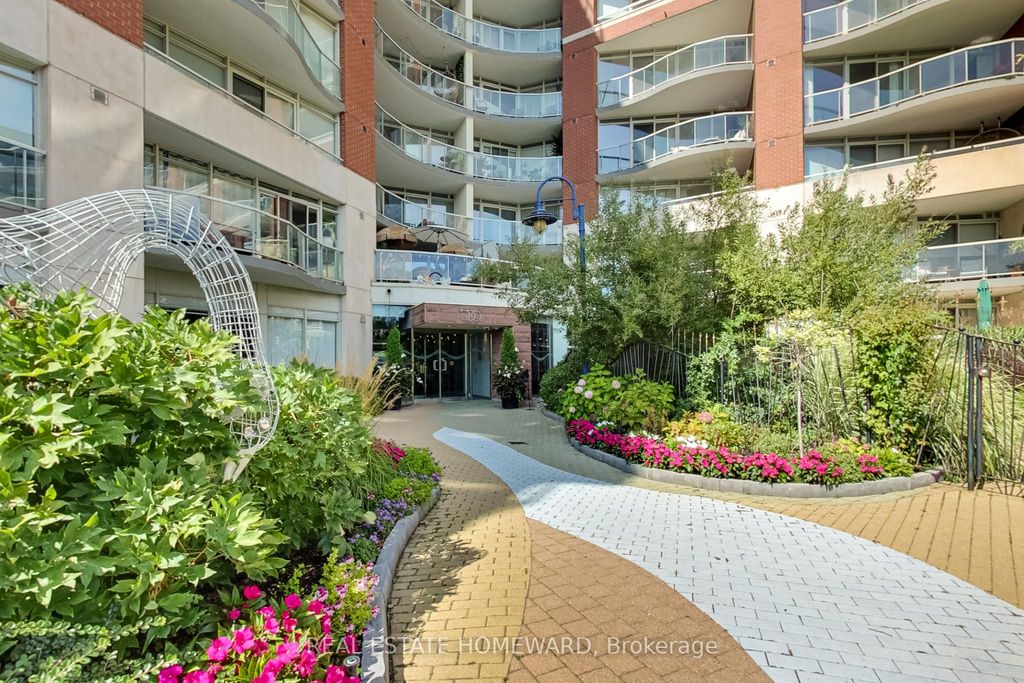 Photo of 550 Queens Quay W #201, Toronto, ON M5V 3M8 (MLS # C12411300)