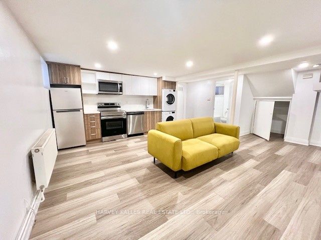 545 Palmerston Boulevard Bsmt