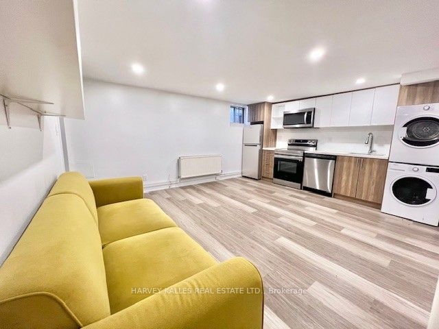 545 Palmerston Boulevard Bsmt