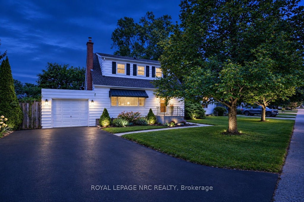 Photo of 17 Winston Road, St. Catharines, ON L2M 4R1 (MLS # X13859406)