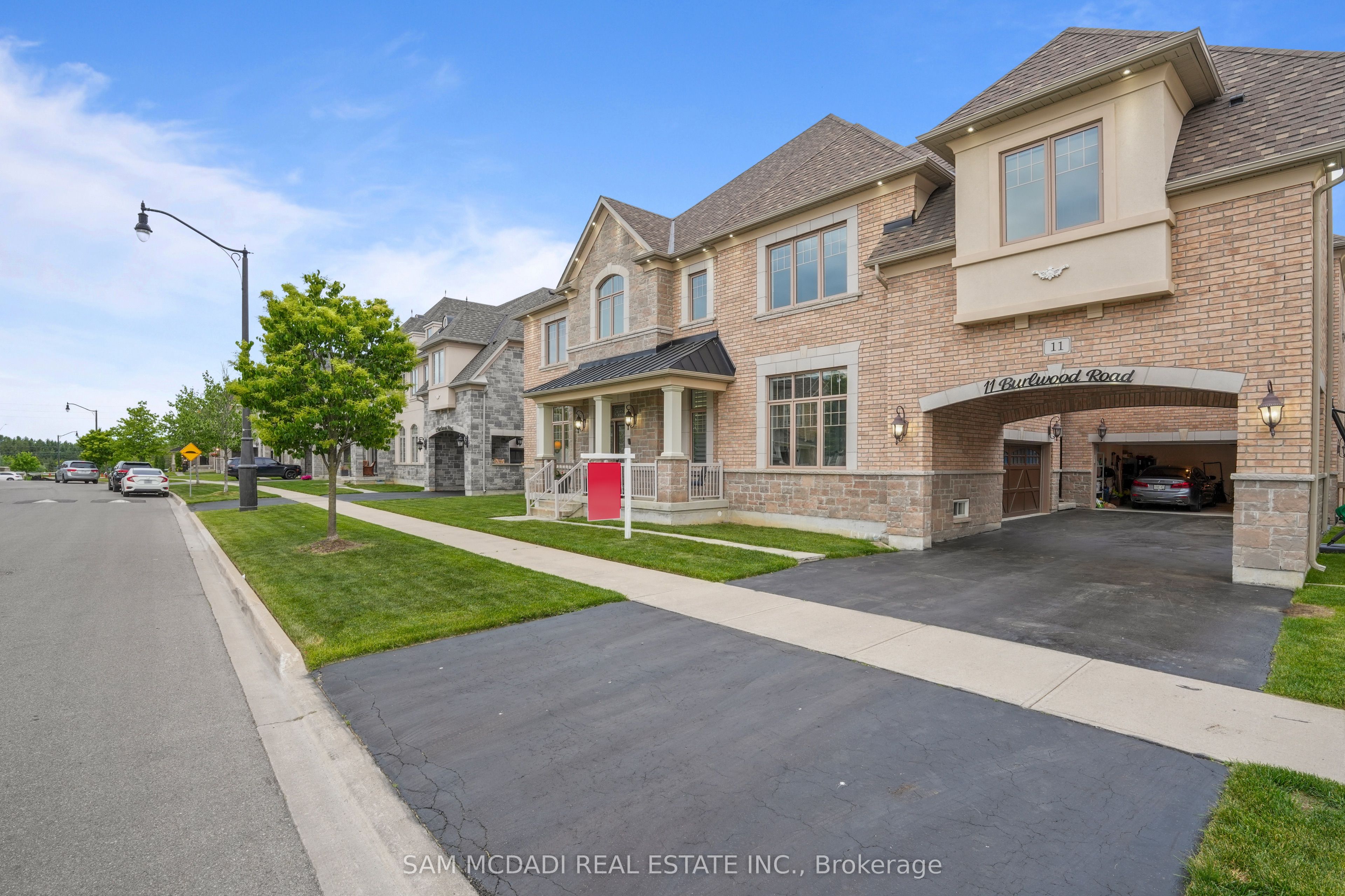 11 Burlwood Road