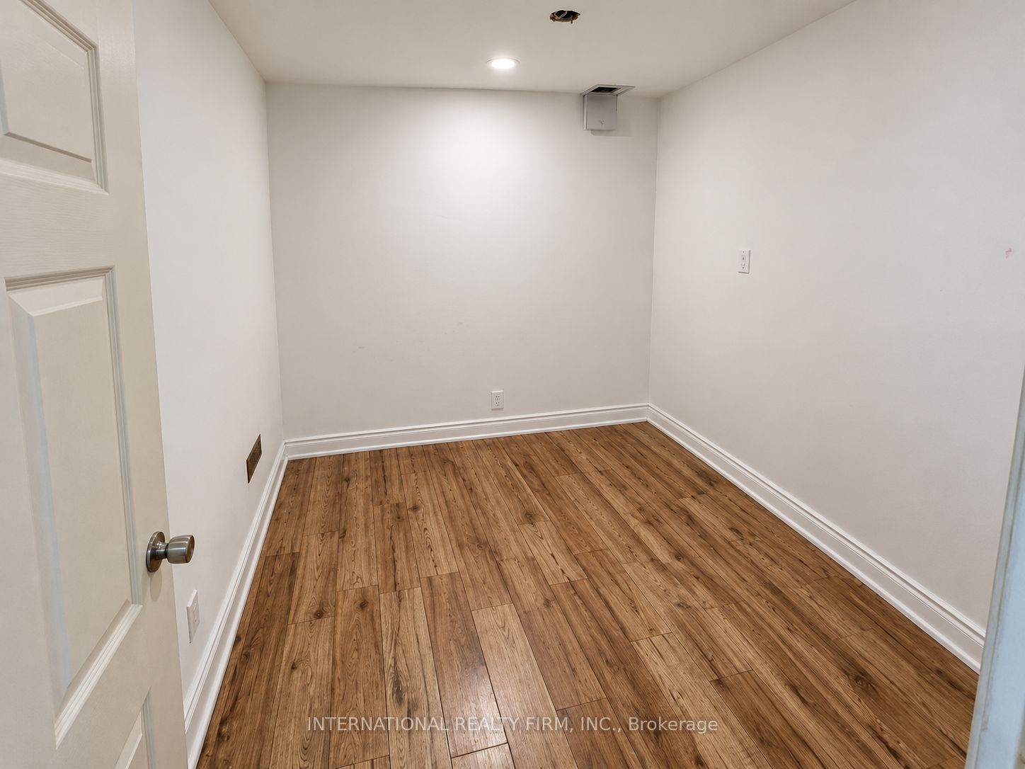 16 Constellation Crescent Basement