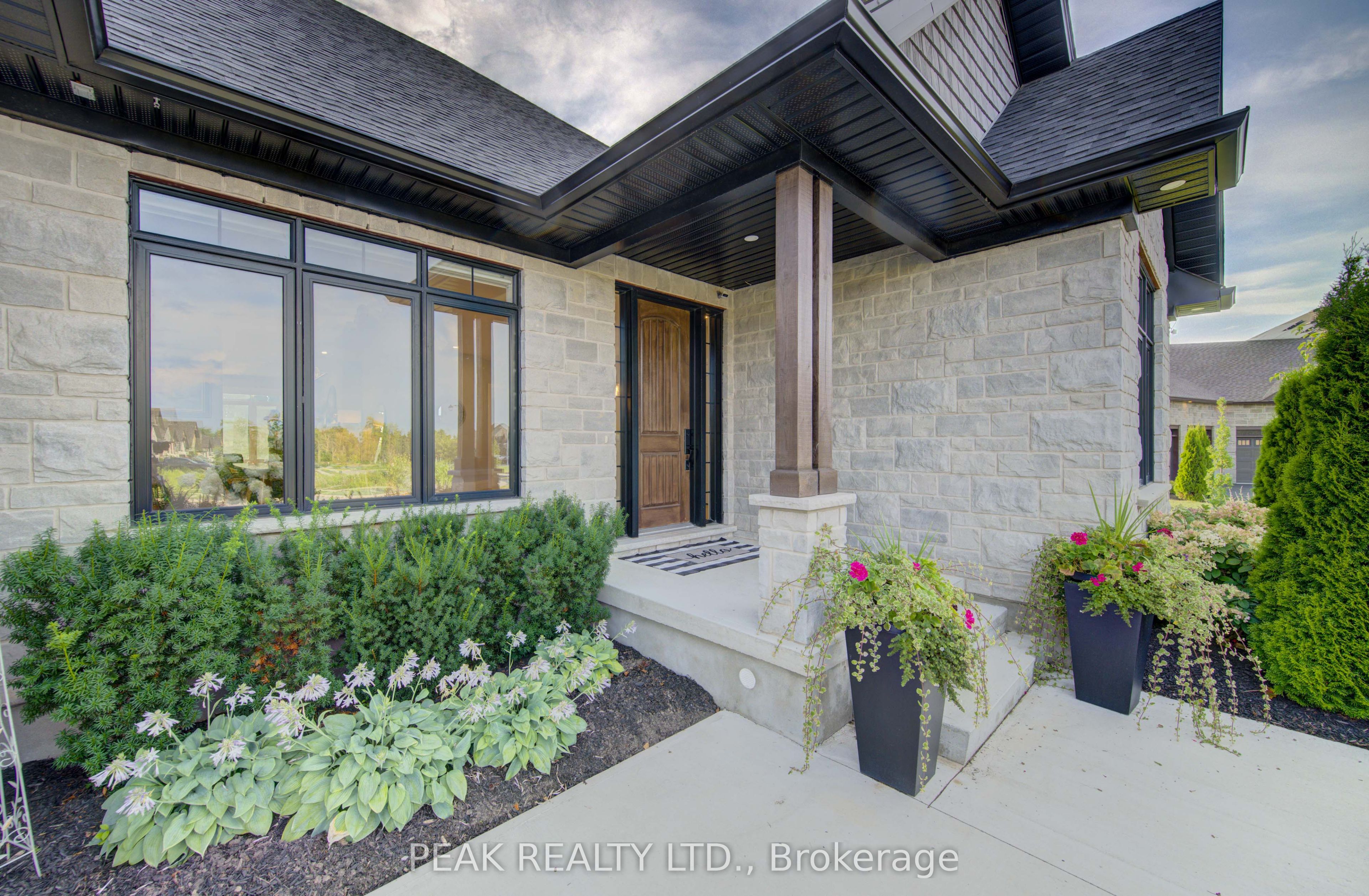 79 Sunset Hills Crescent