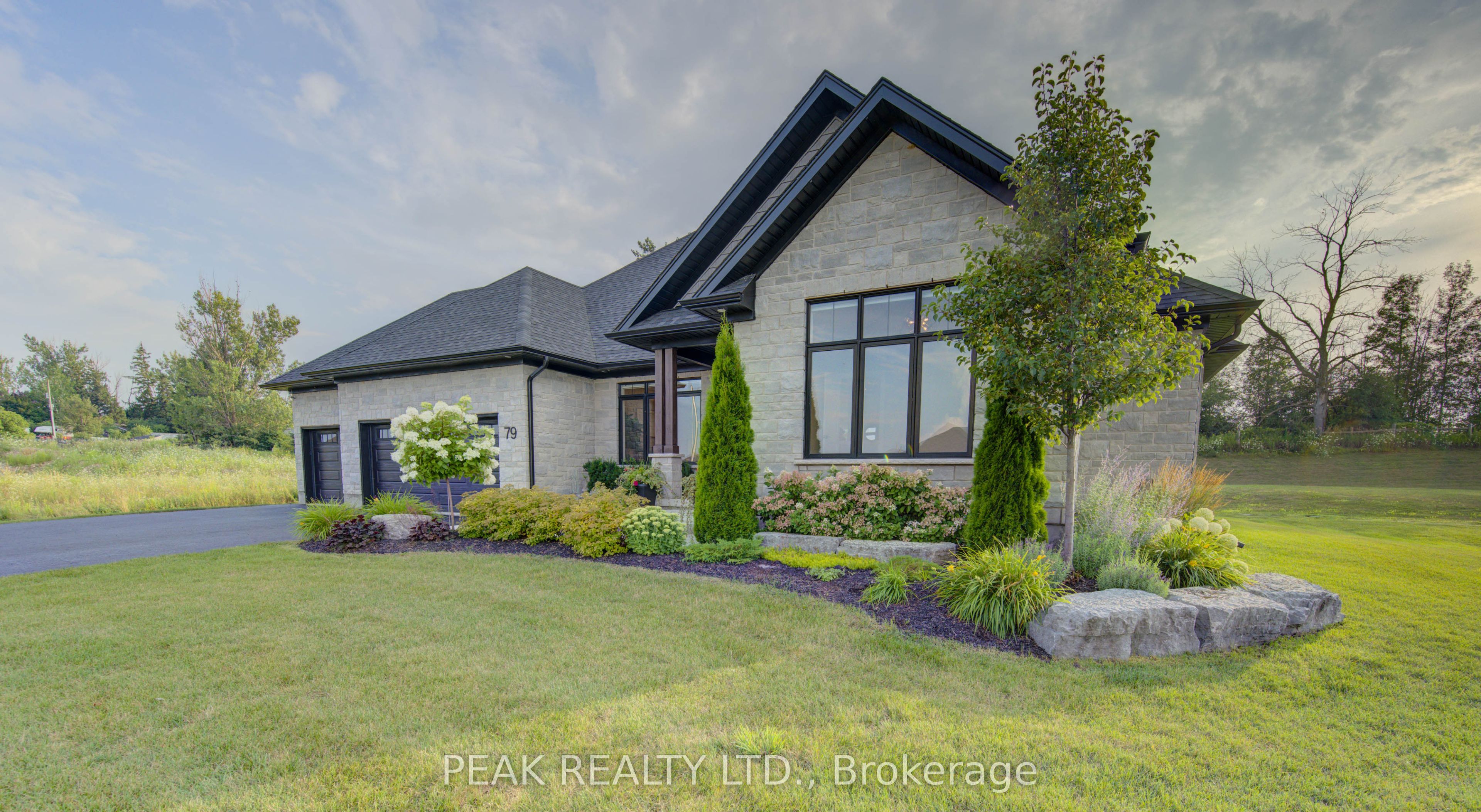 79 Sunset Hills Crescent