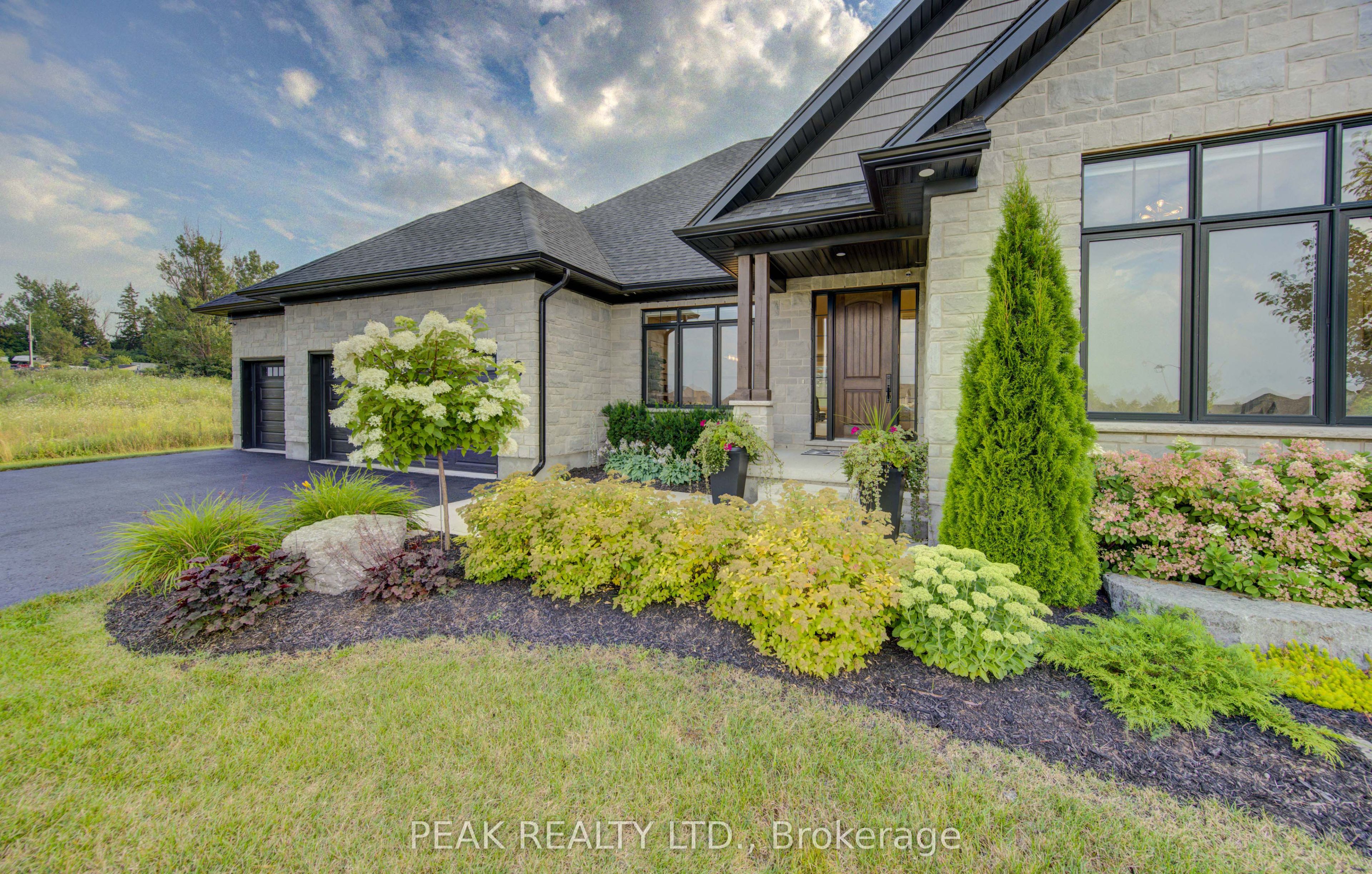 79 Sunset Hills Crescent