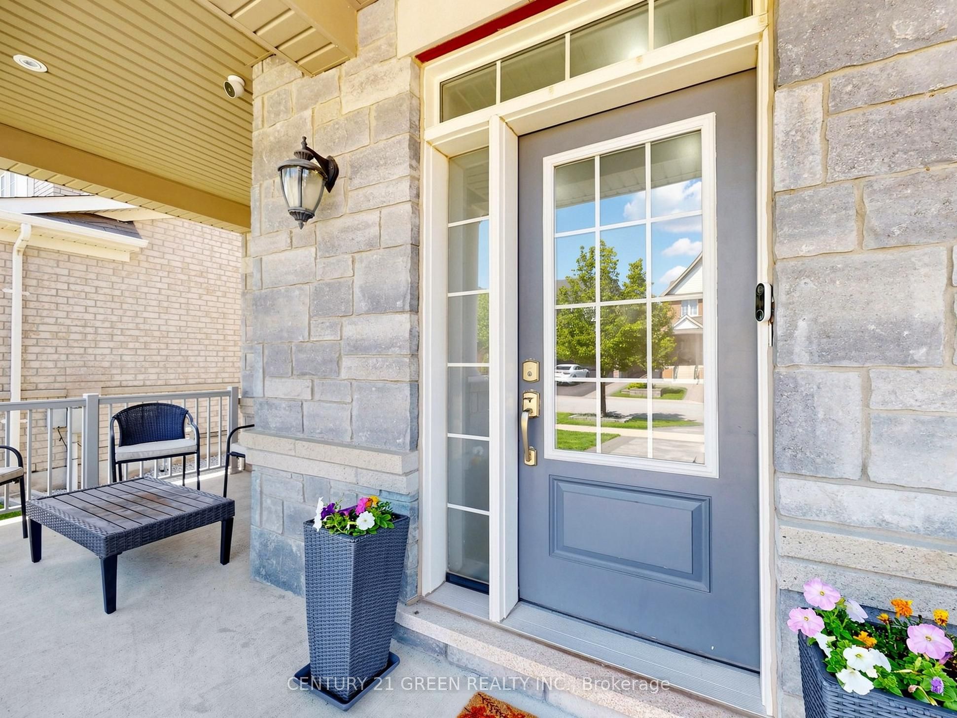 35 Twin Falls Road