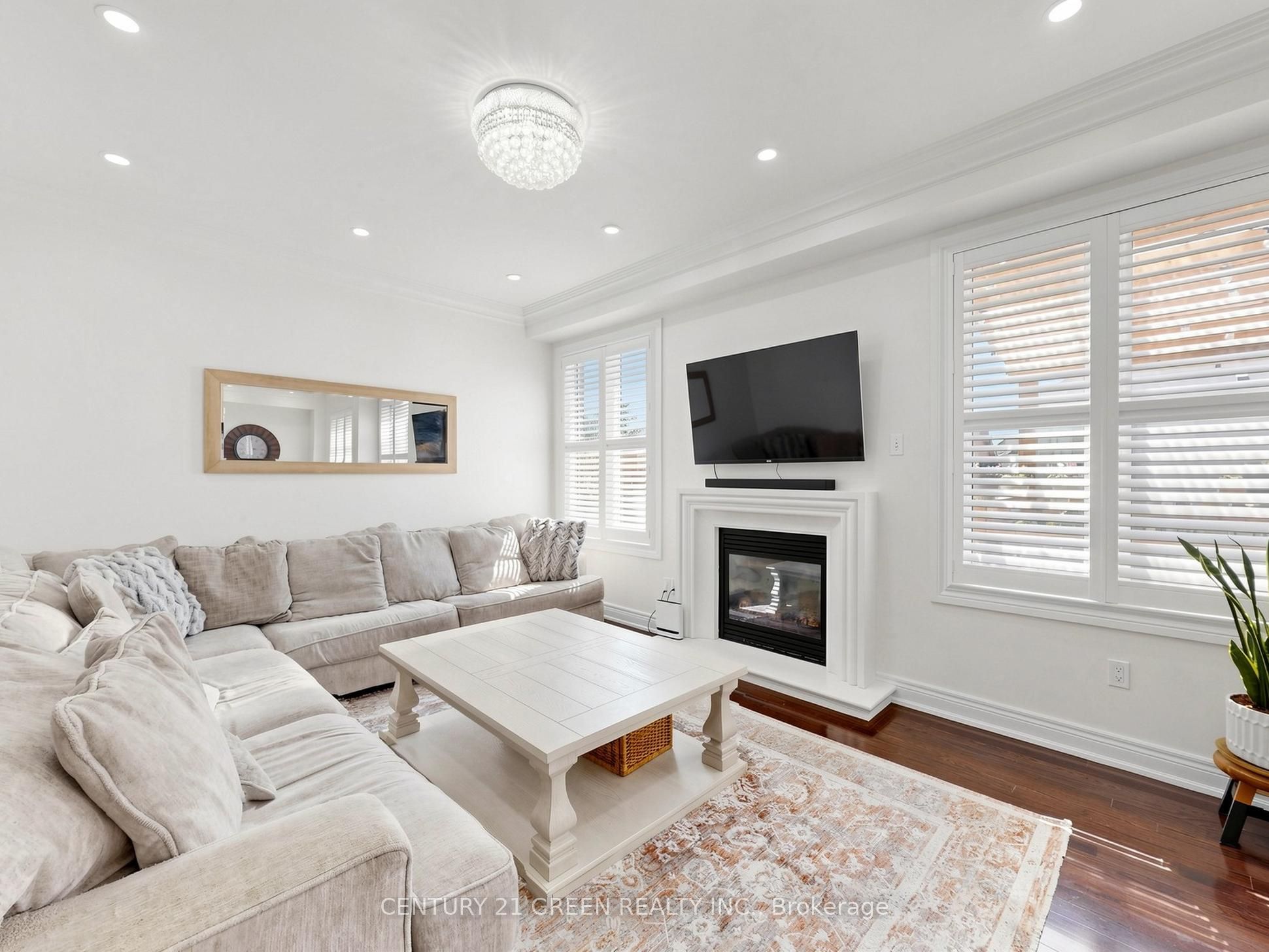 35 Twin Falls Road