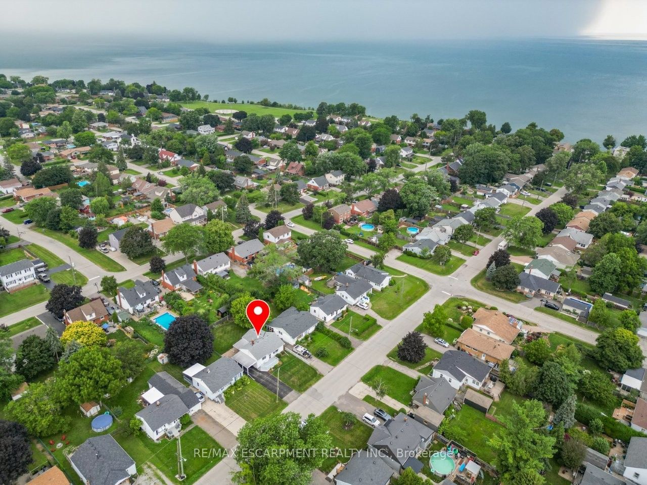 23 Lakeview Avenue