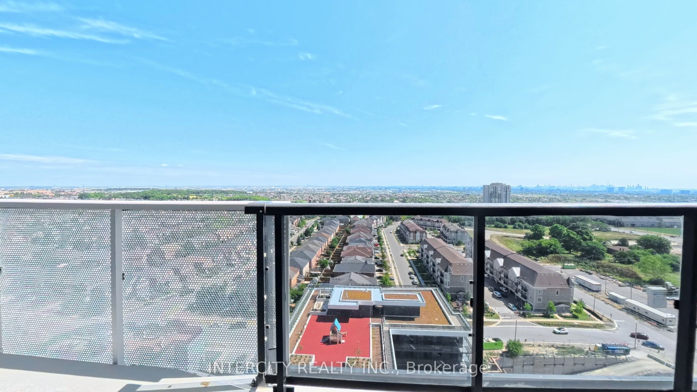 5105 Hurontario Street 1712