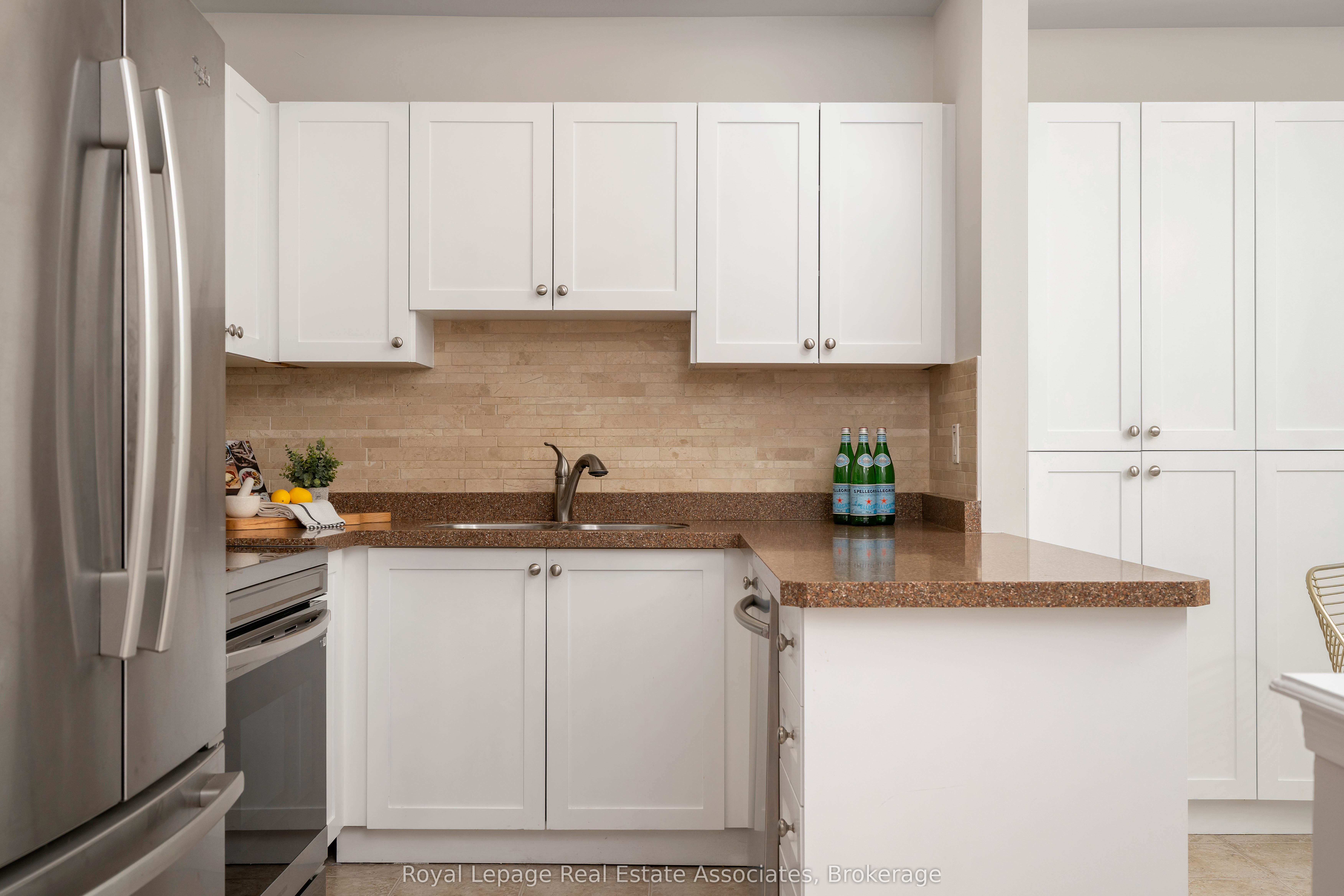 1130 Cawthra Road 32
