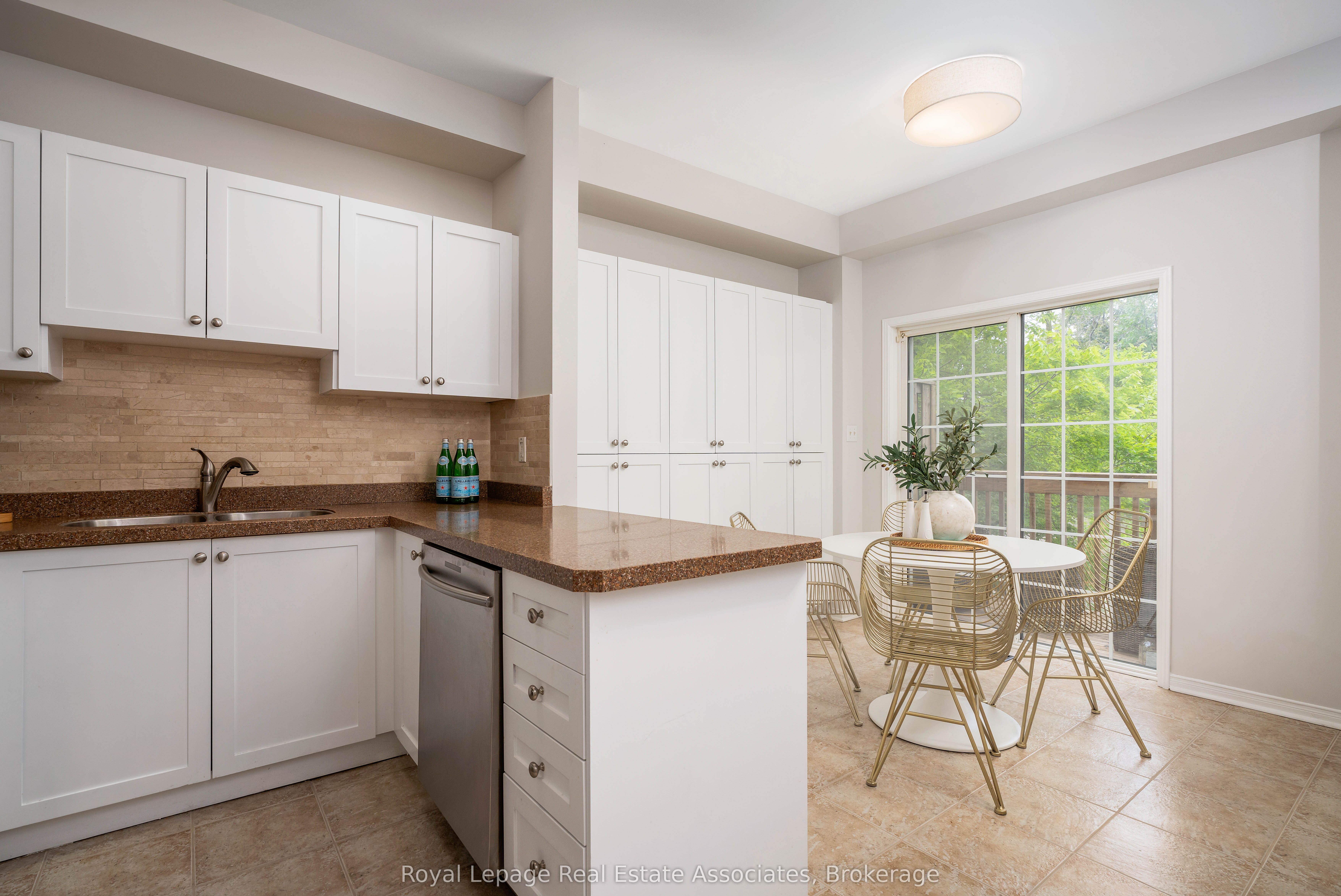 1130 Cawthra Road 32