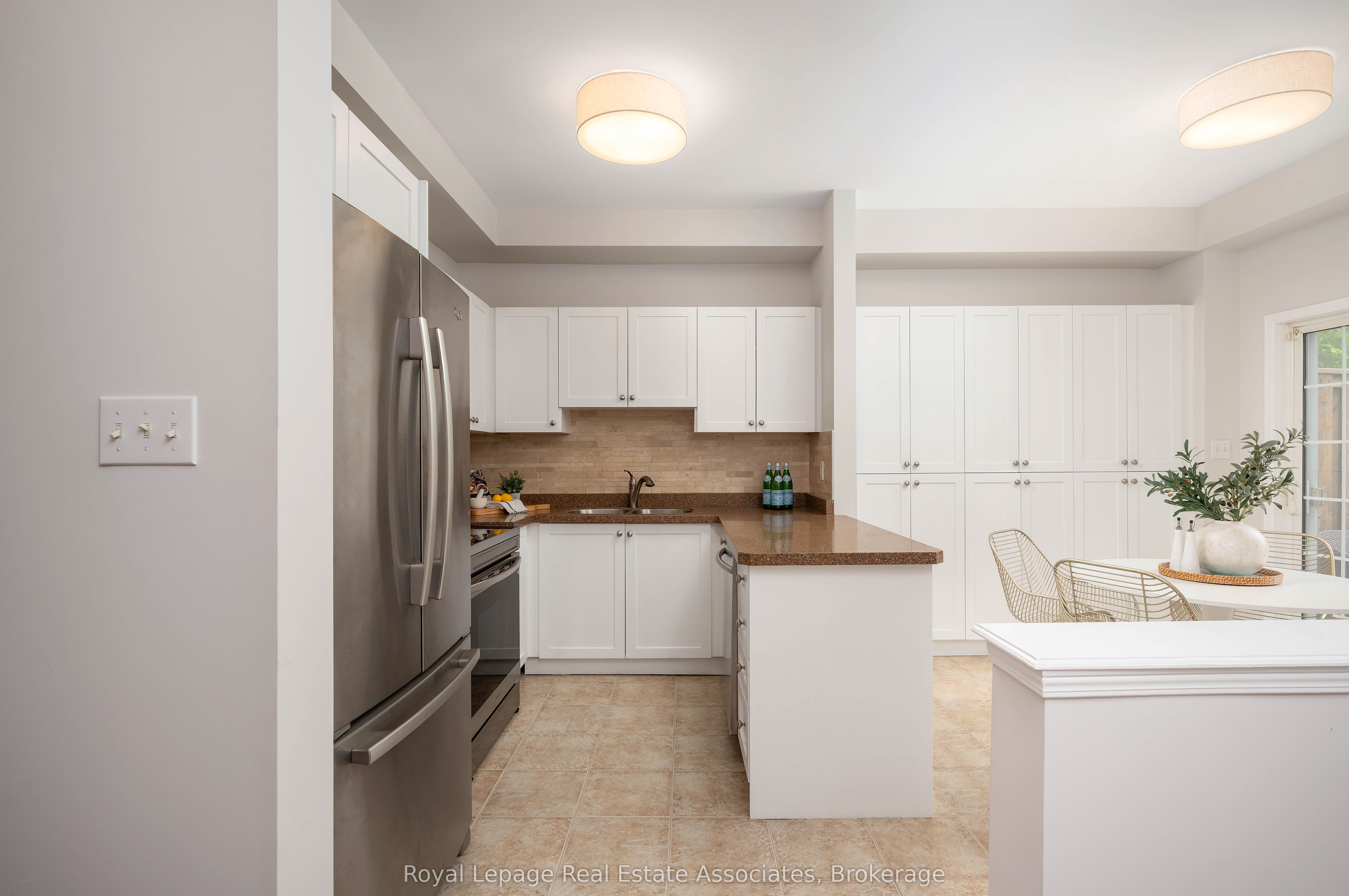 1130 Cawthra Road 32