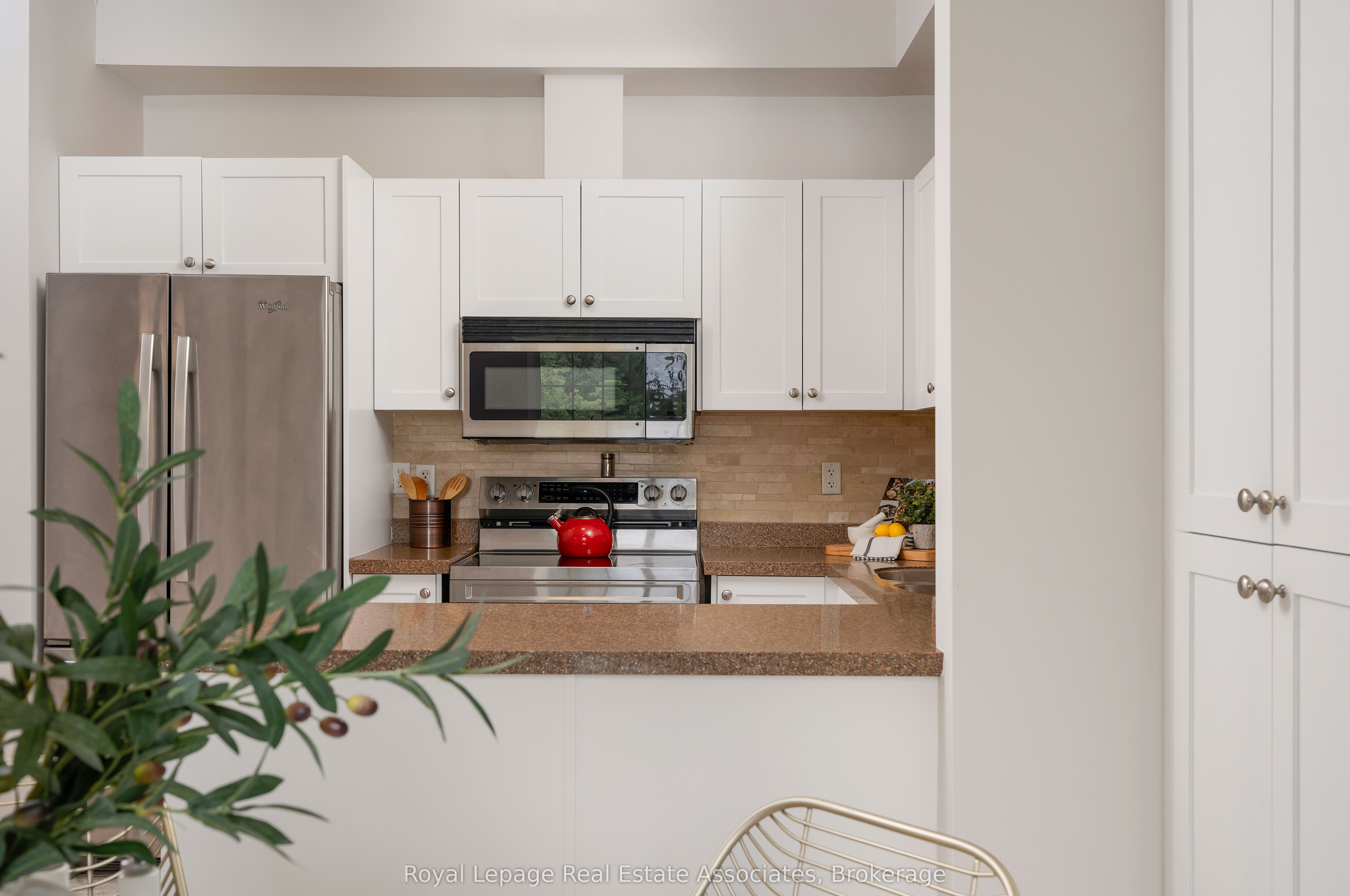 1130 Cawthra Road 32