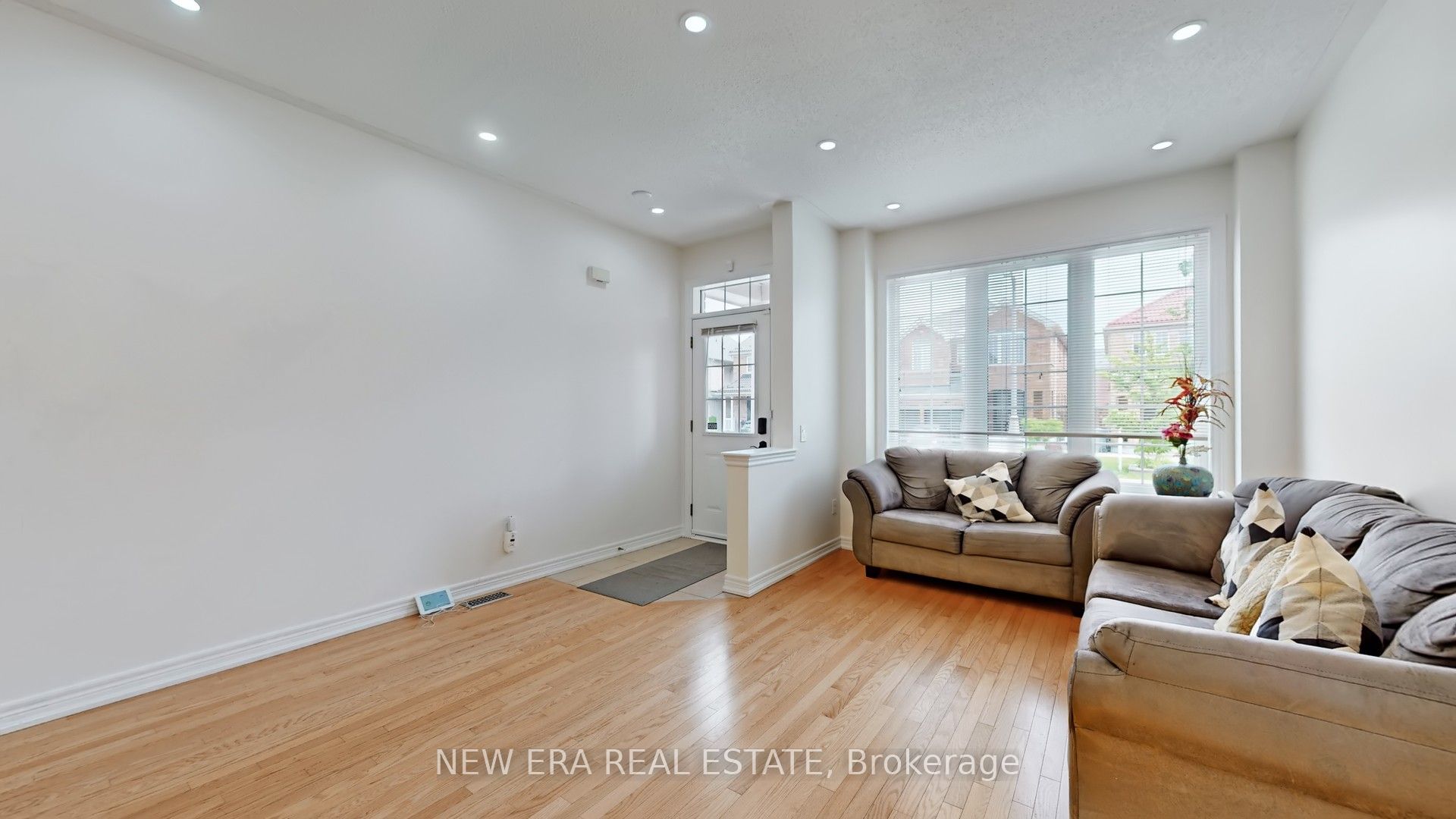 26 Openbay Gardens