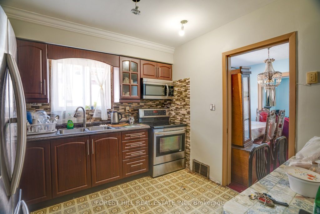 Photo of 30 Hertford Avenue, Toronto, ON M6M 1S1 (MLS # W12408747)