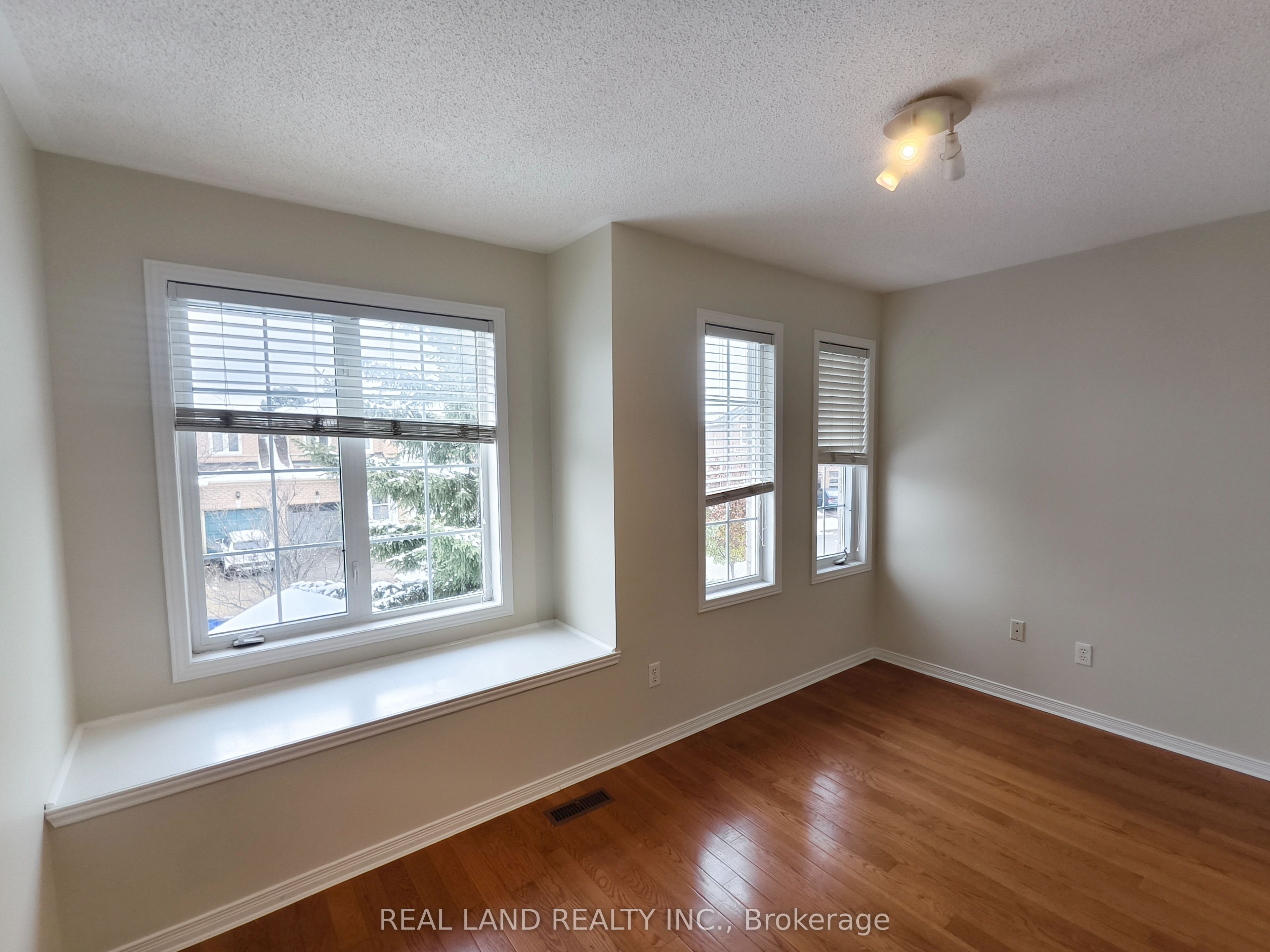 68 Waterton Crescent
