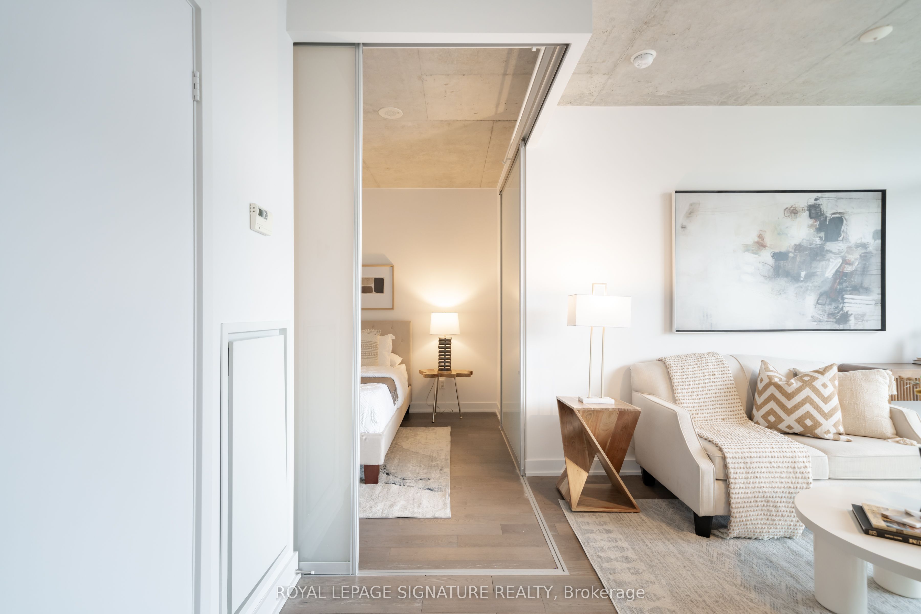 1190 Dundas Street E 406