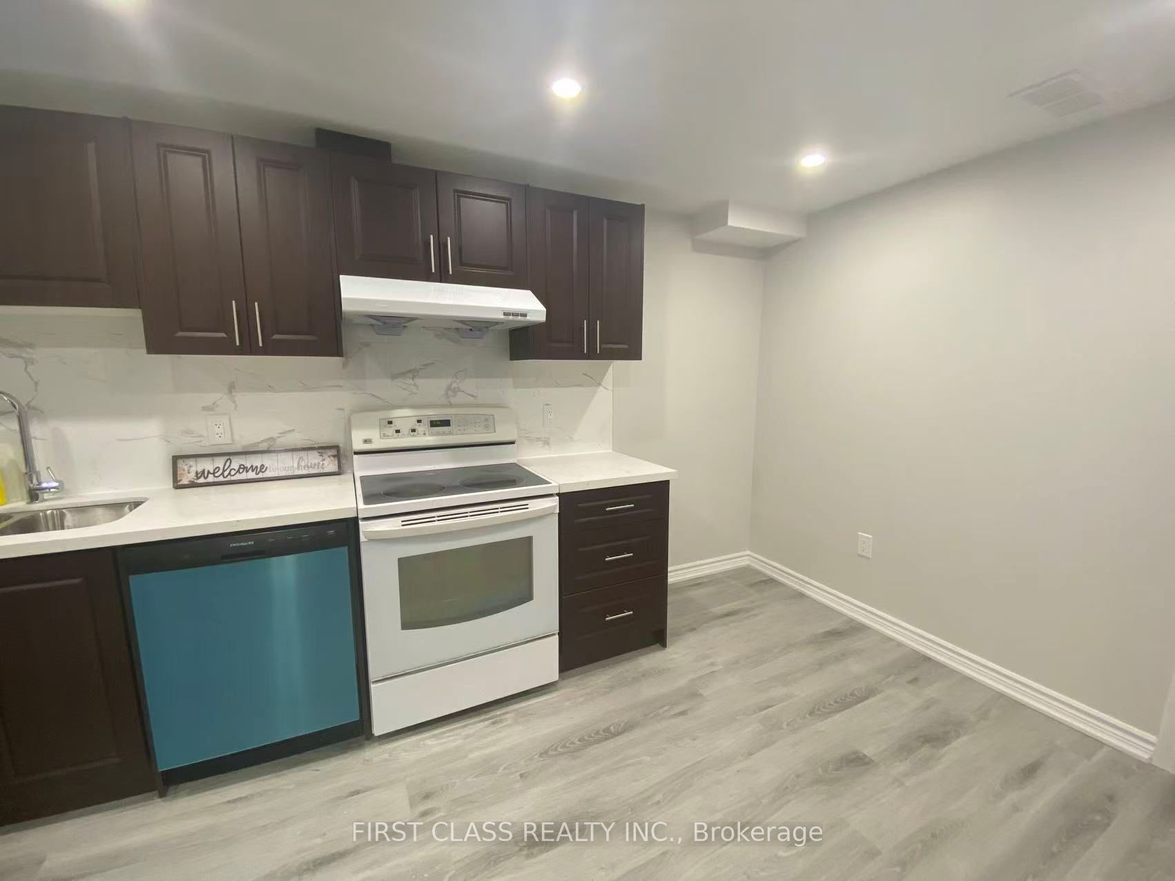 9 Upton Crescent Basement