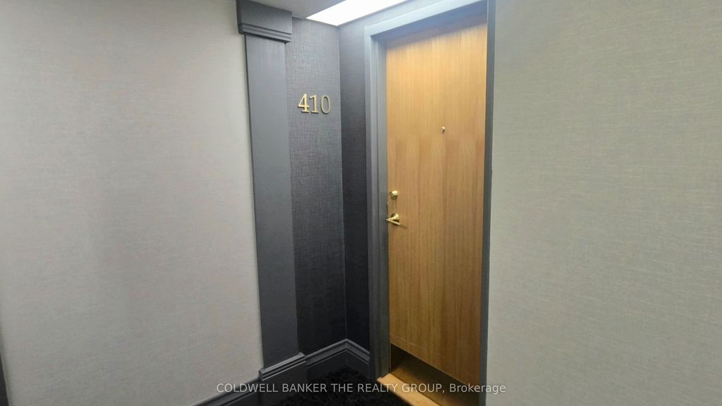 Photo of 330 Mill Street S #410, Brampton, ON L6Y 3V3 (MLS # W12560594)