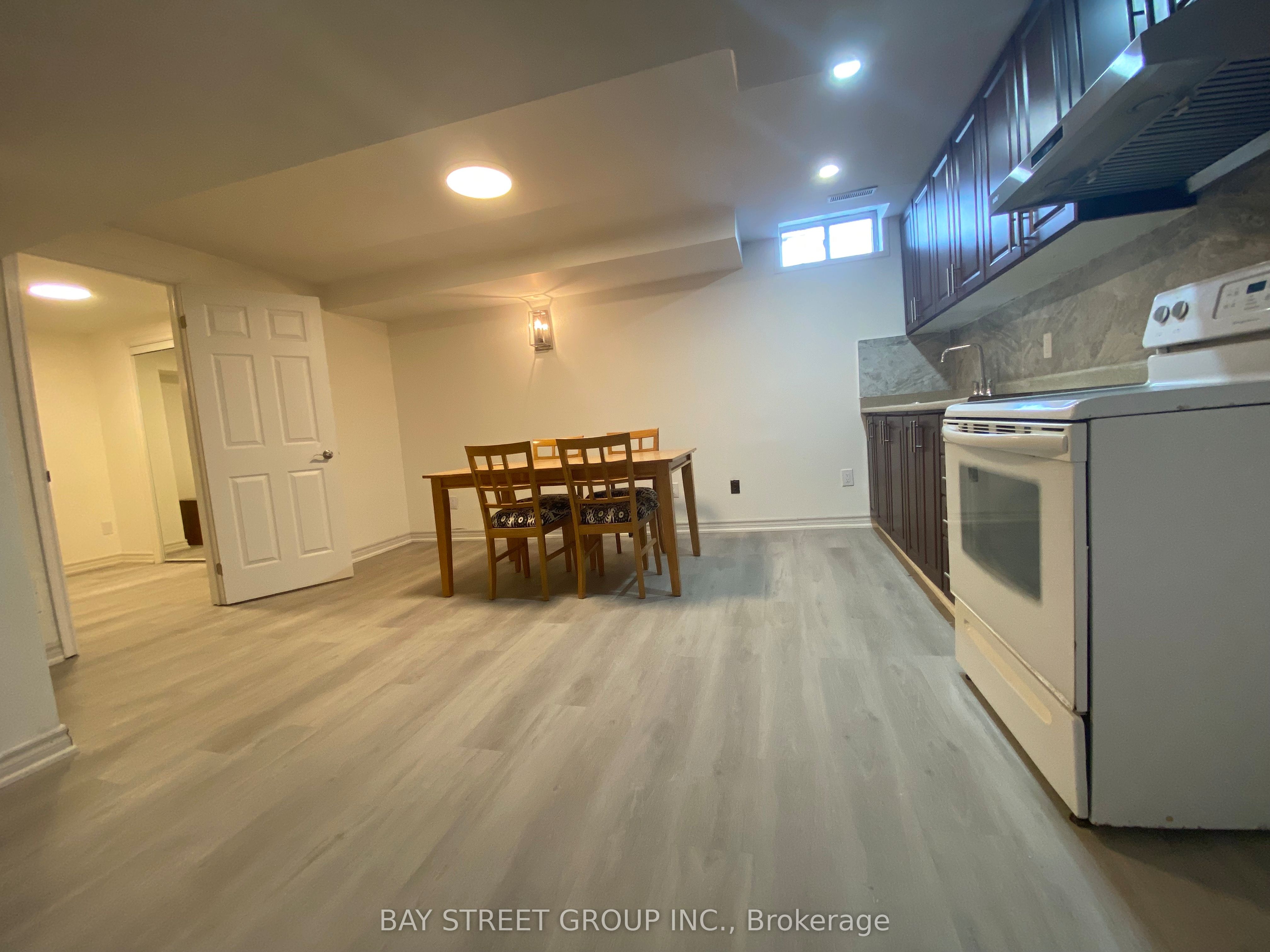 8 Kerwood (Lower) Place