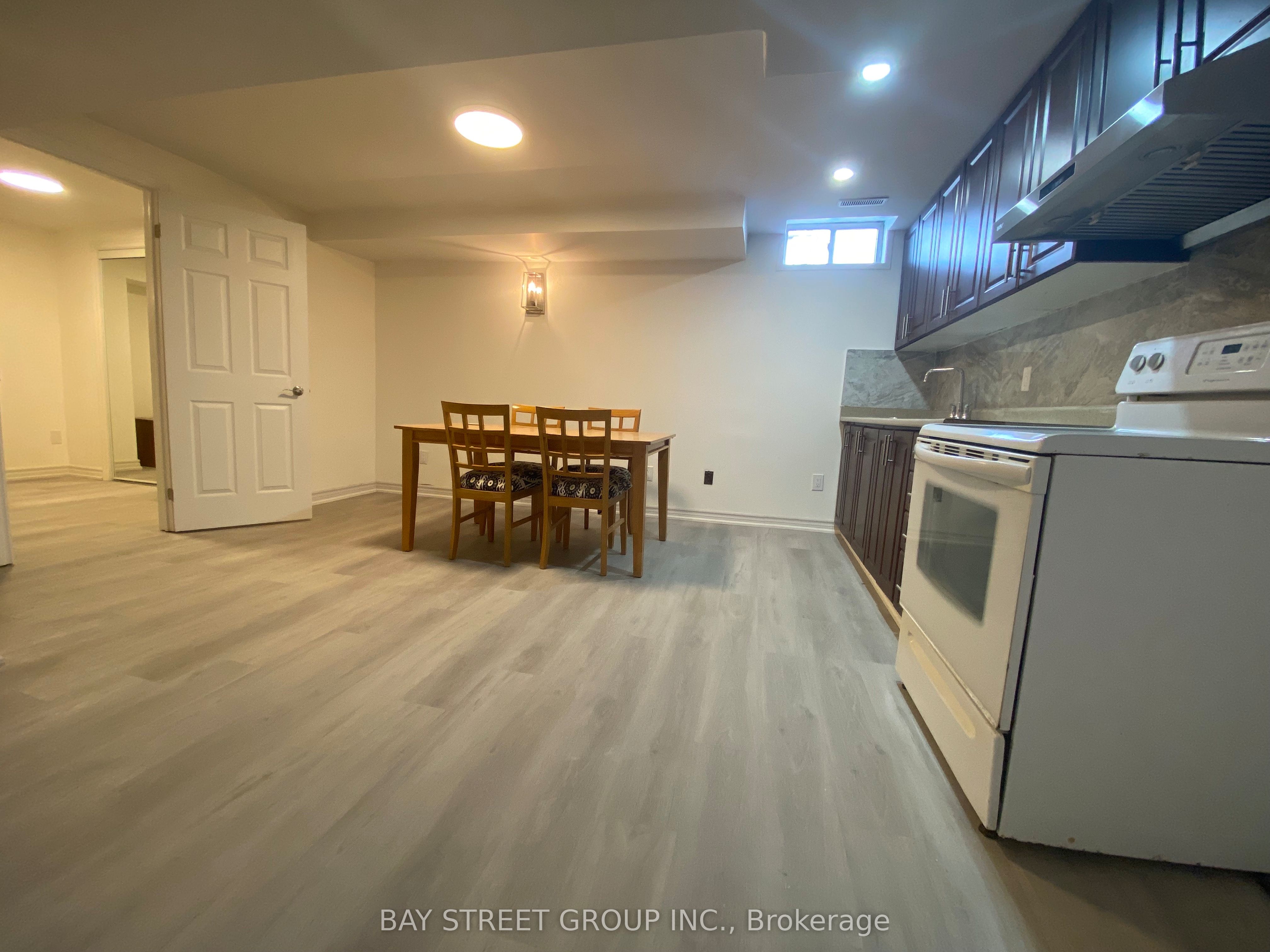 8 Kerwood (Lower) Place