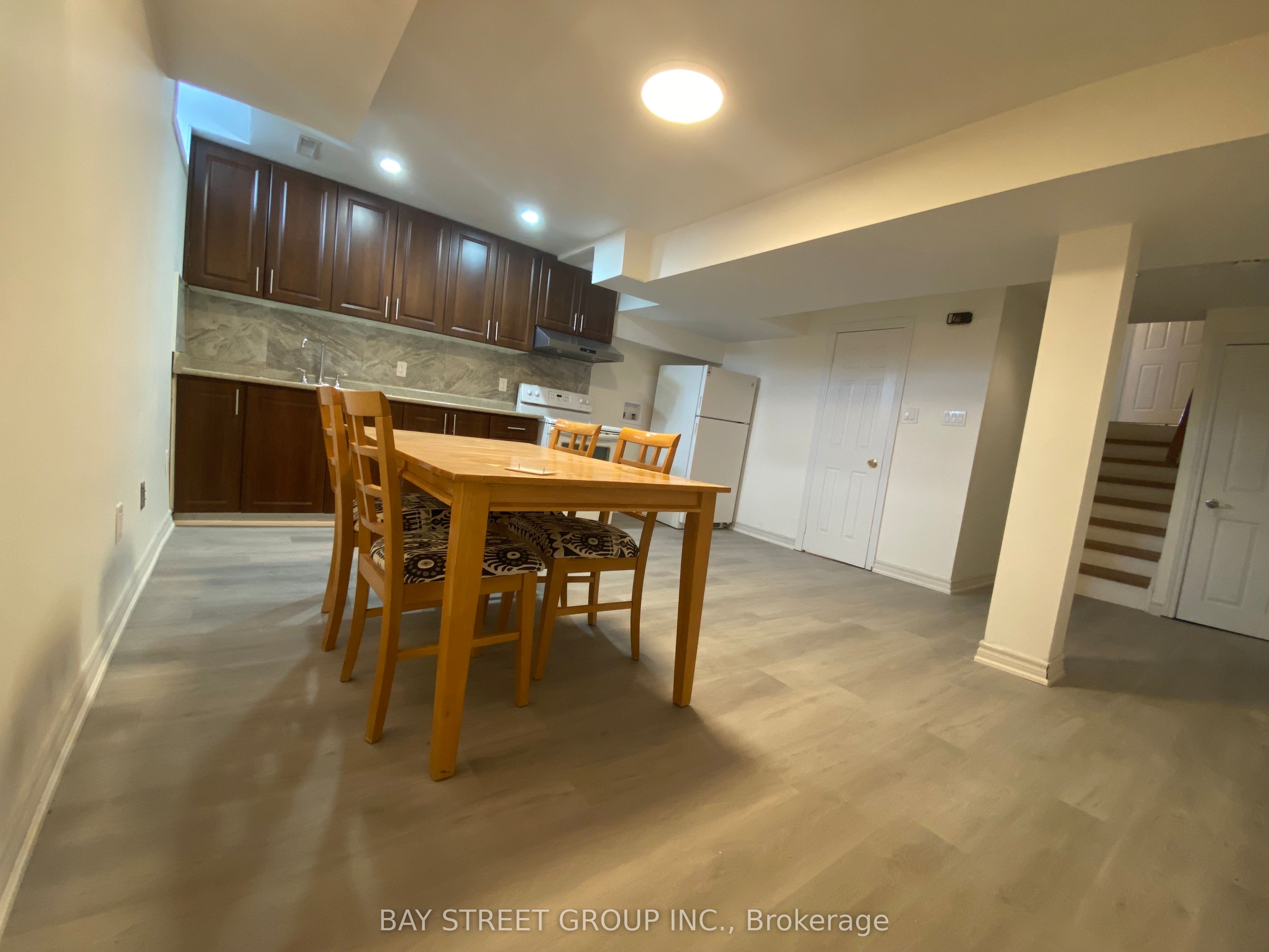 8 Kerwood (Lower) Place