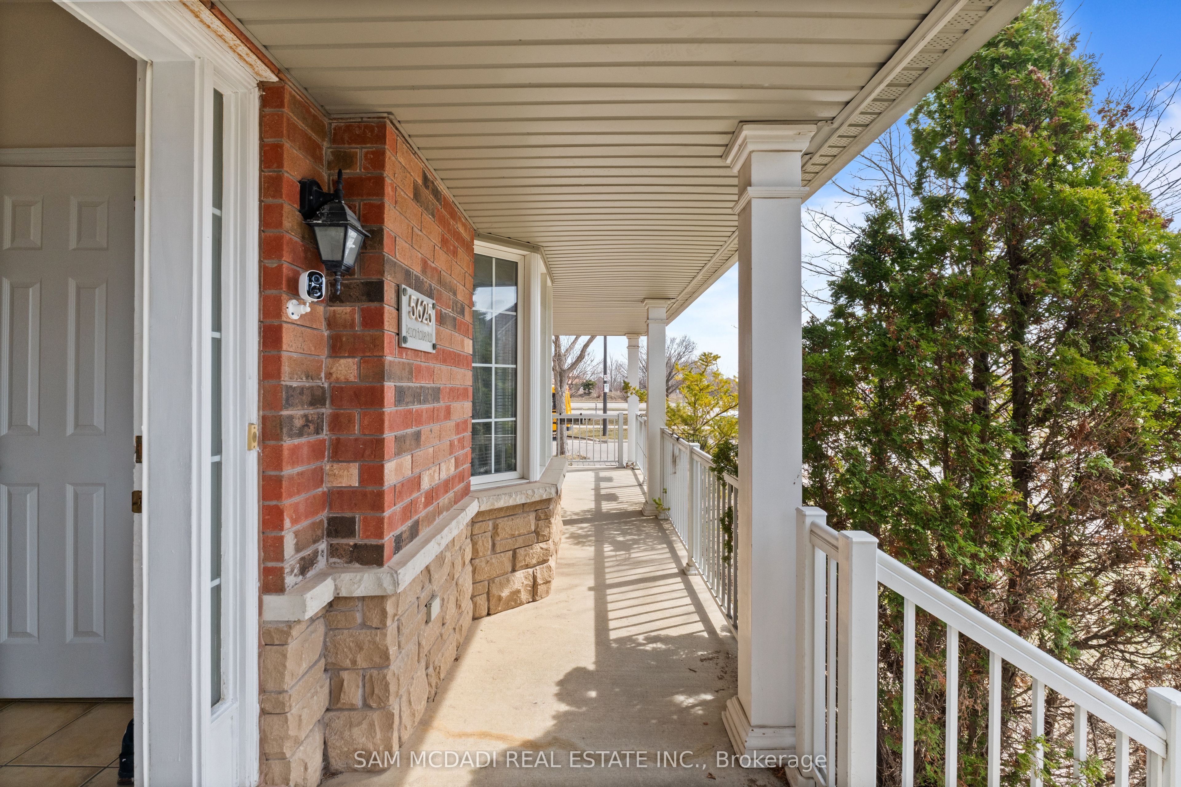 5625 Passion Flower Boulevard