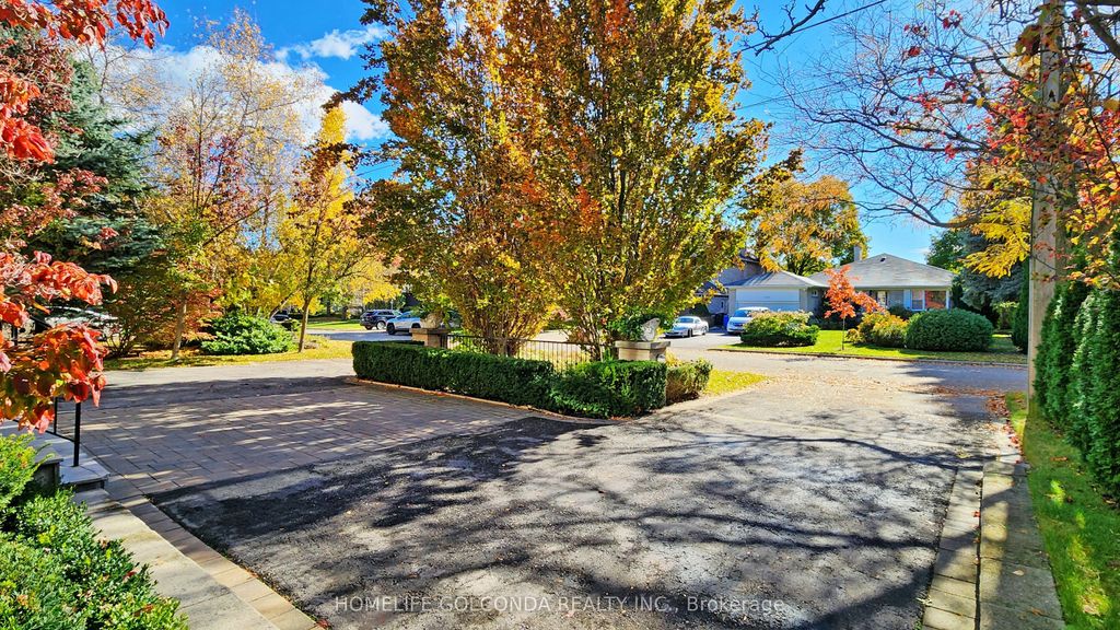 Photo of 164 Owen Boulevard, Toronto, ON M2P 1G7 (MLS # C12955182)