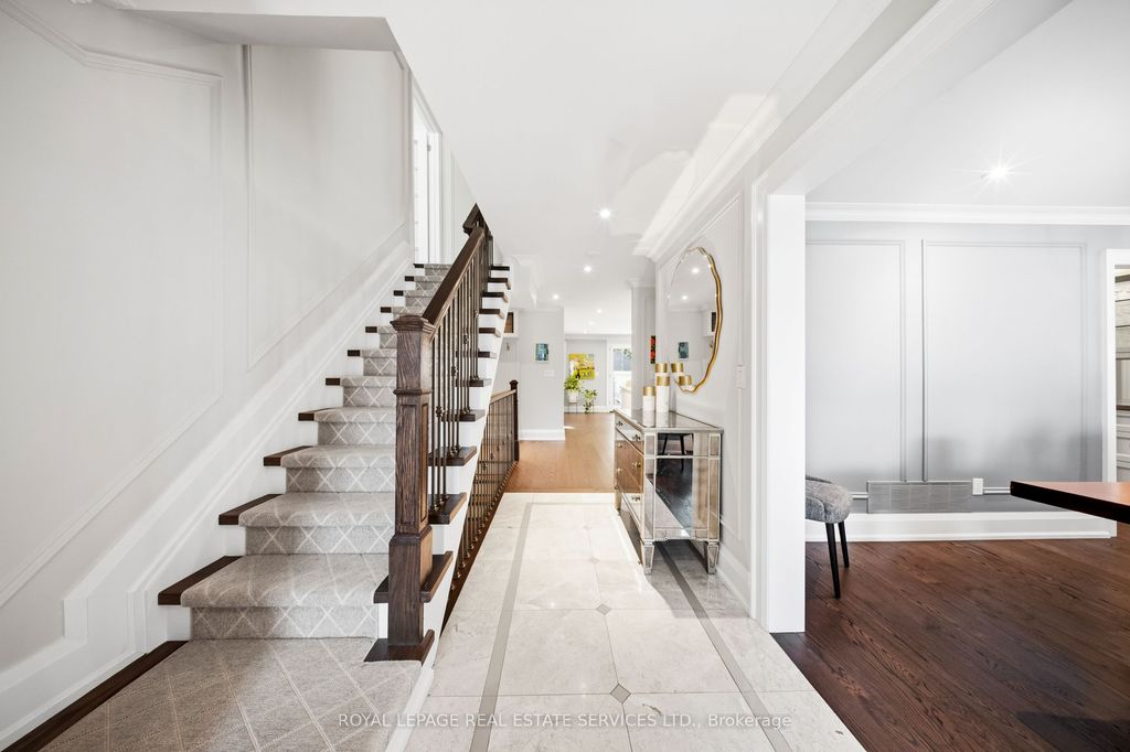 Photo of 82 Dunedin Drive, Toronto, ON M8X 2K5 (MLS # W12821714)