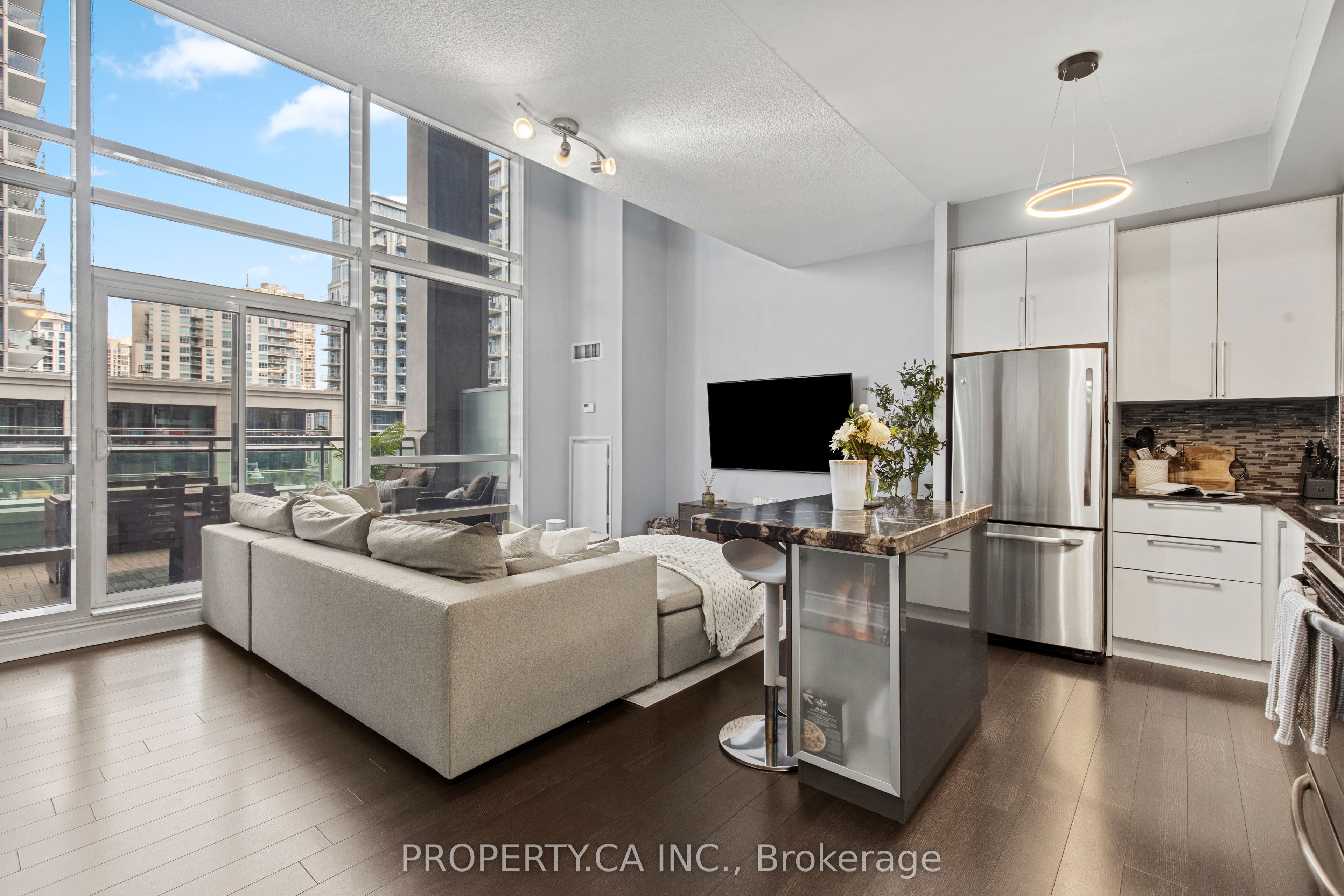 16 Brookers Lane 211