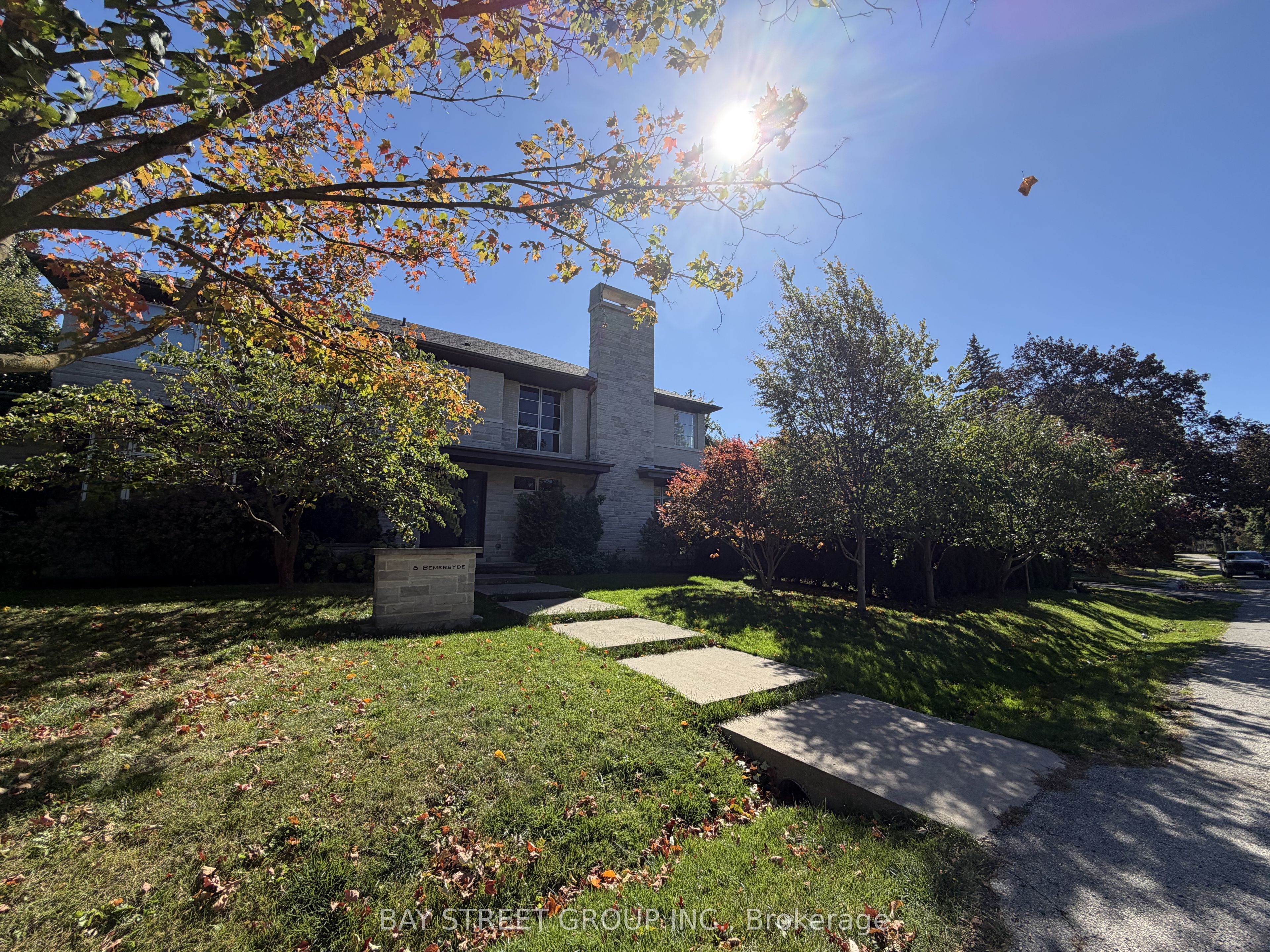 6 Bemersyde Drive