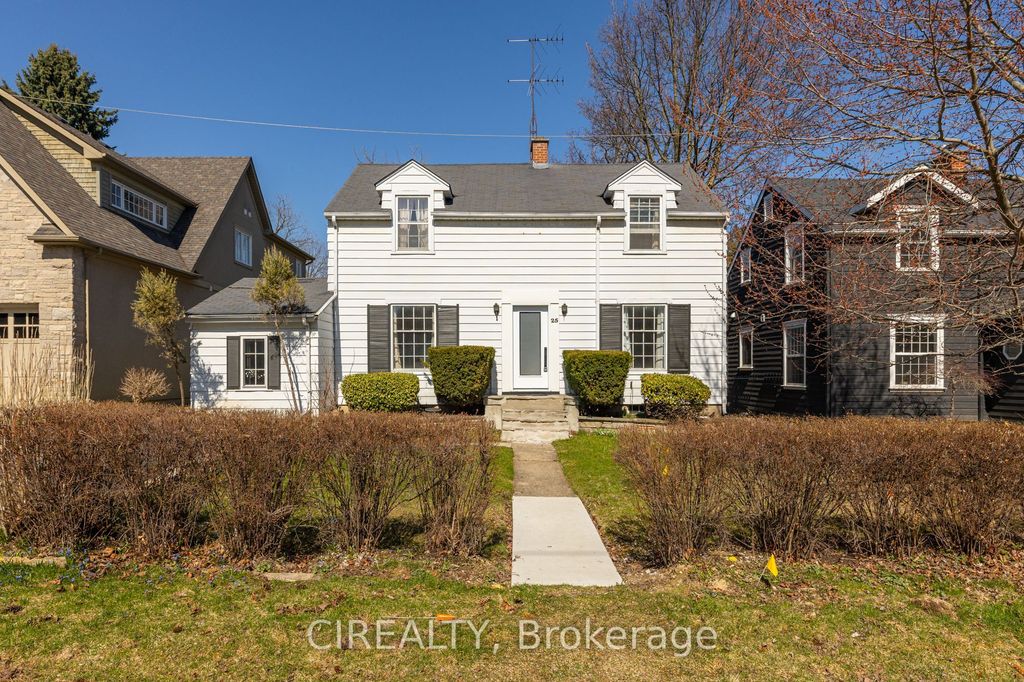 Photo of 25 Howard Avenue, Oakville, ON L6J 3Y2 (MLS # W12988970)