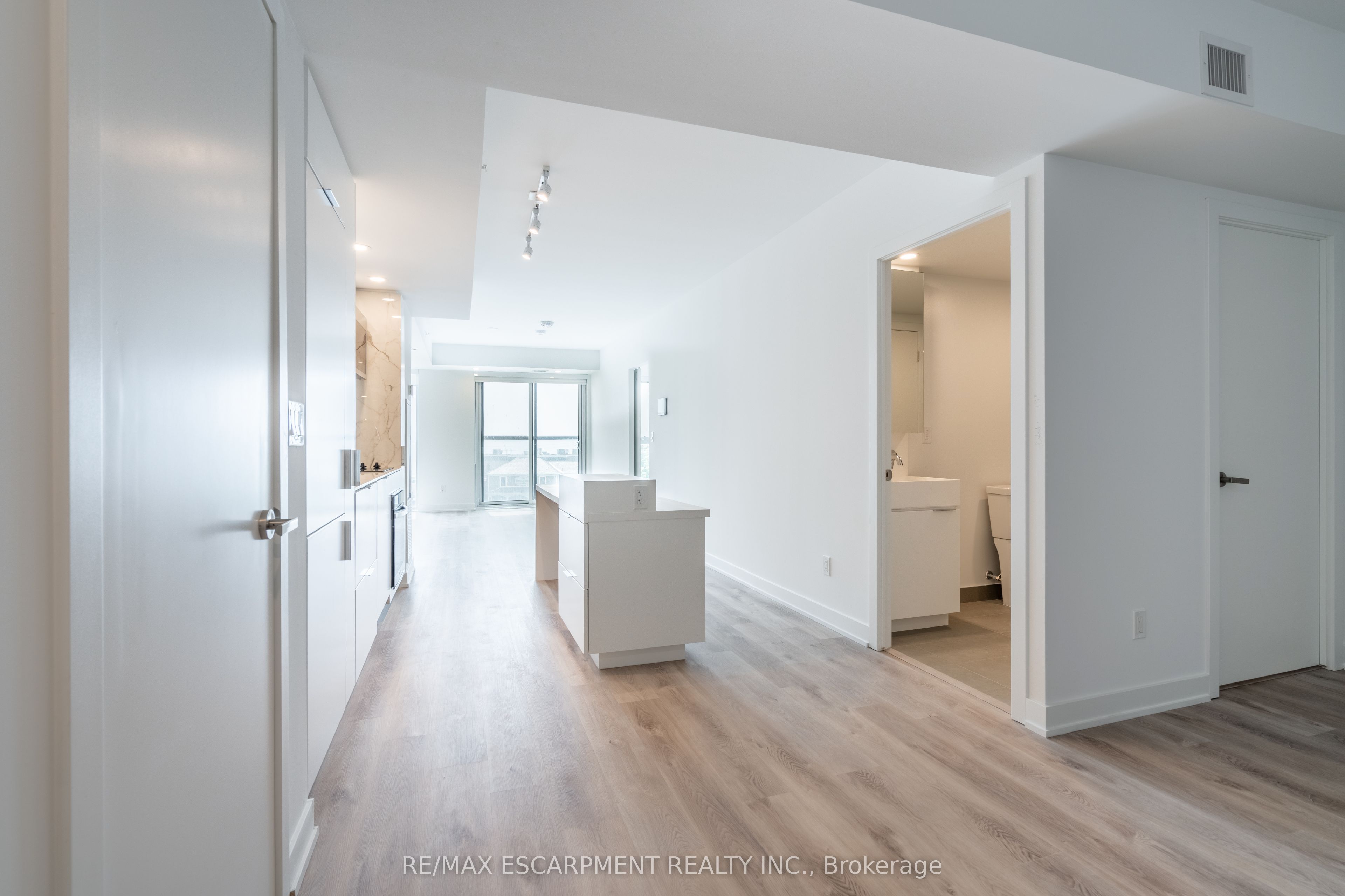 370 Martha Street 309