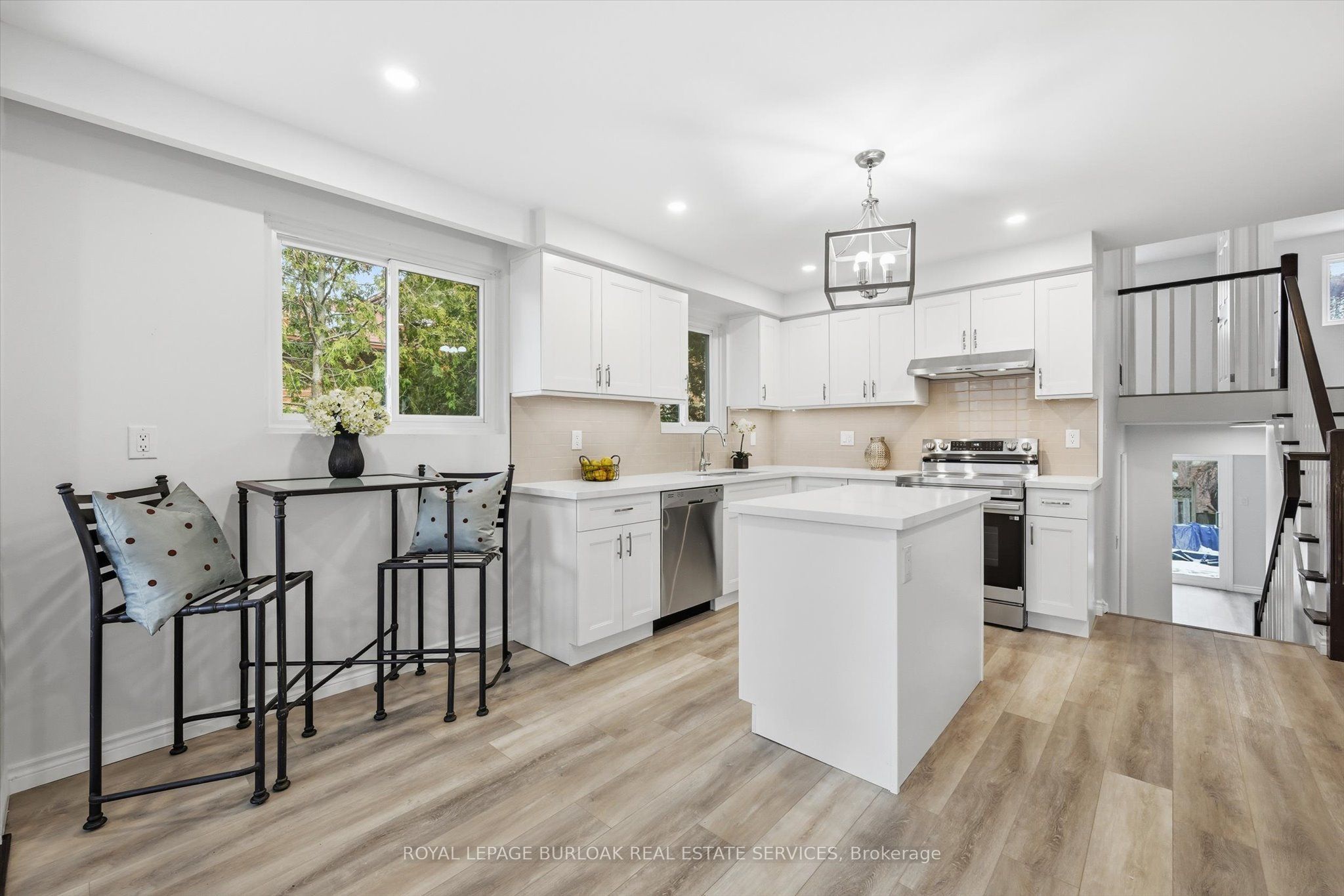 2344 Glastonbury Road