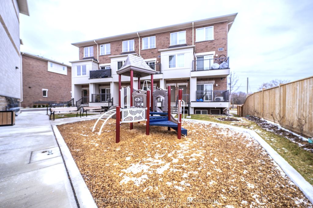 Photo of 480 Beresford Path #17, Oshawa, ON L1H 0B2 (MLS # E12657826)