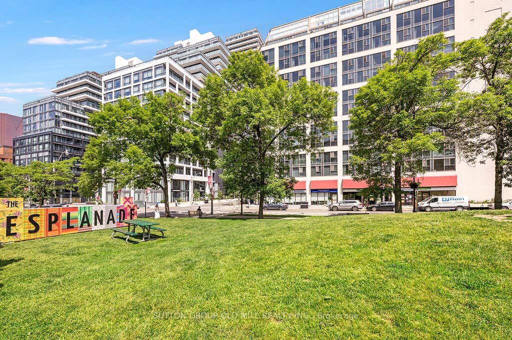 Photo of 222 The Esplanade Street #821, Toronto, ON M5A 4M8 (MLS # C13440482)