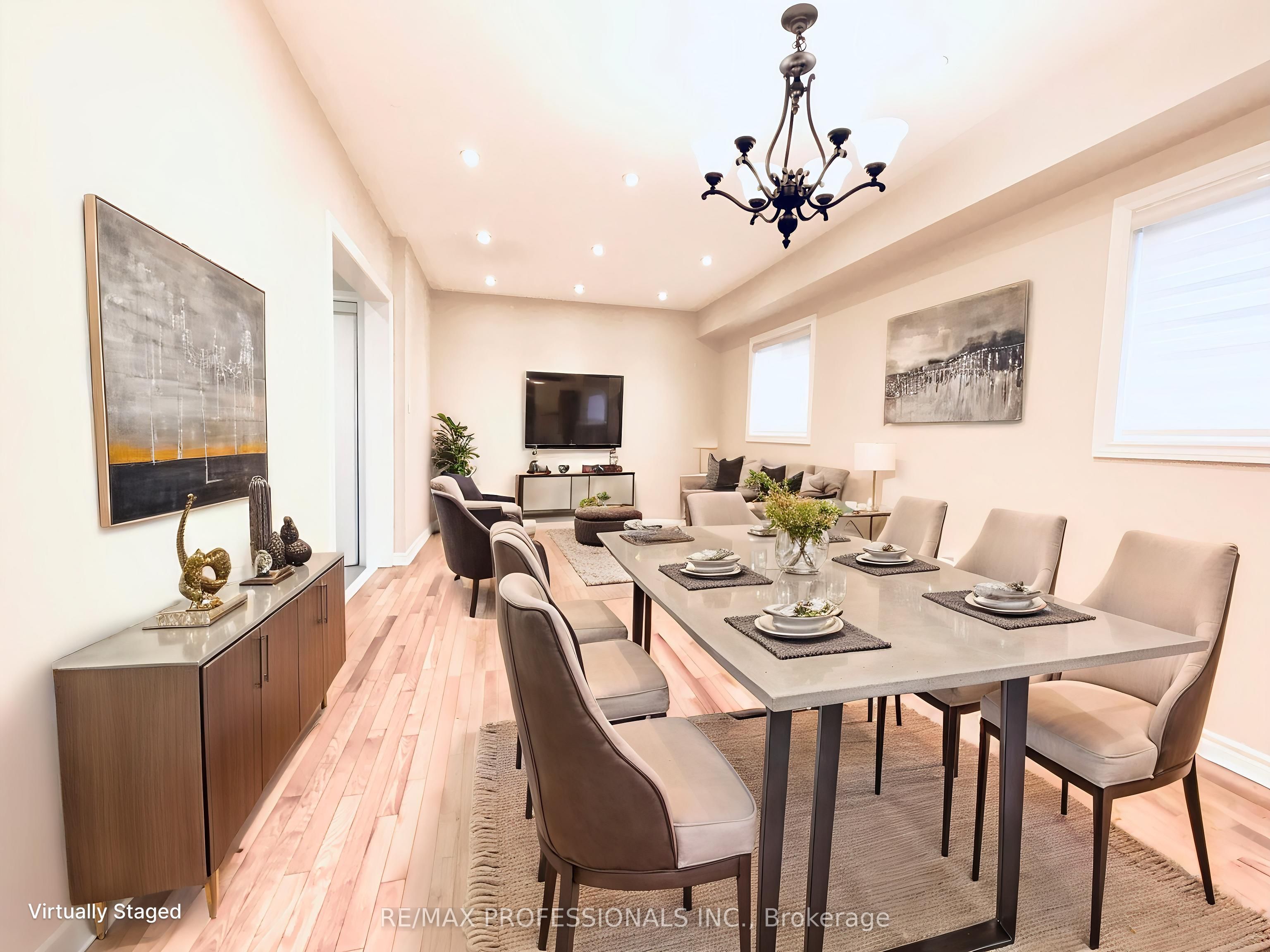 851 Clemens Crescent