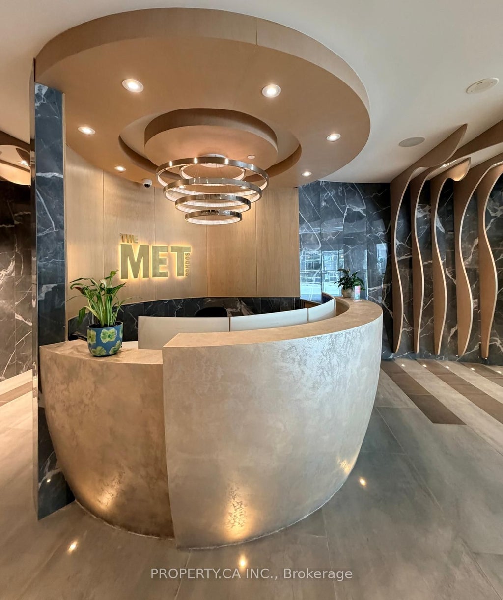 Photo of 21 Carlton Street #3405, Toronto, ON M5B 1L3 (MLS # C13637174)