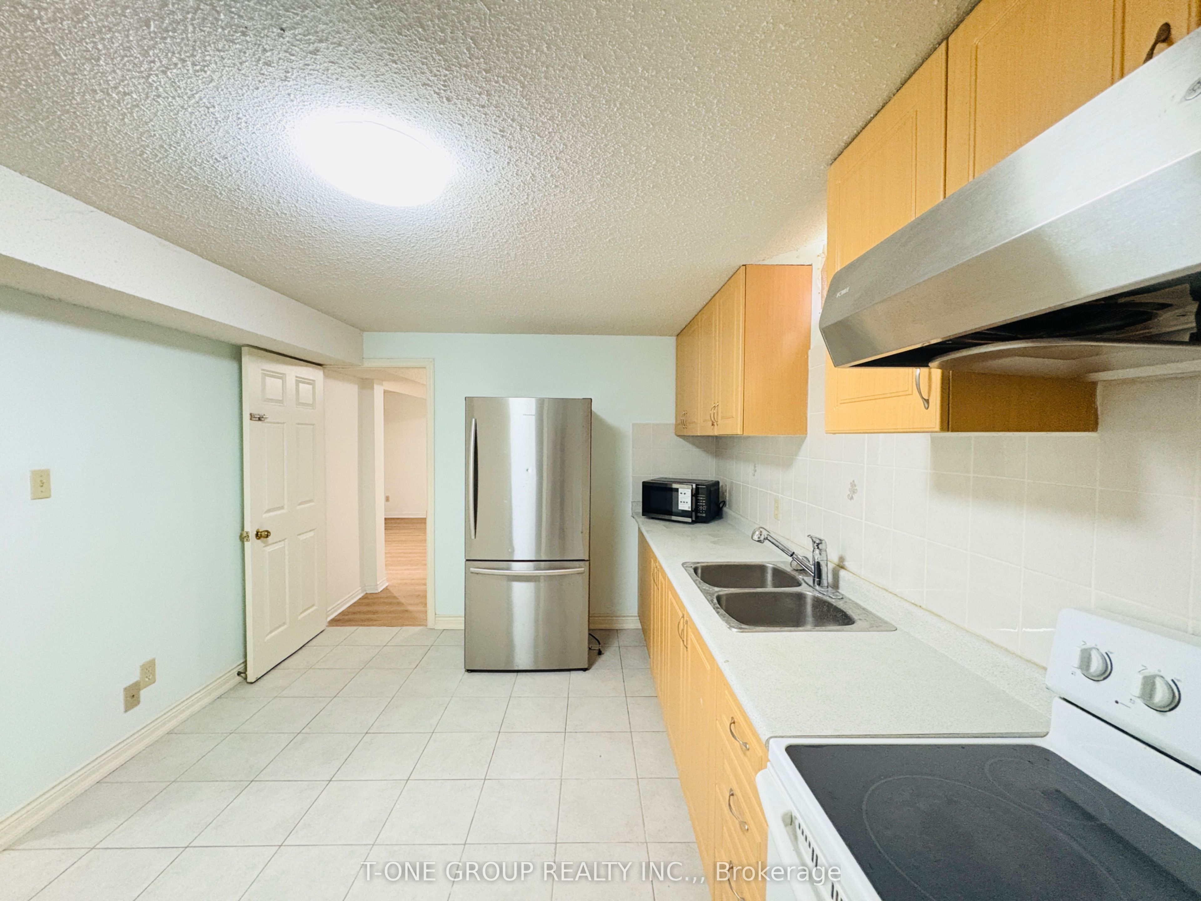 39 Loweswater Avenue Bsmt w/ Sep Ent