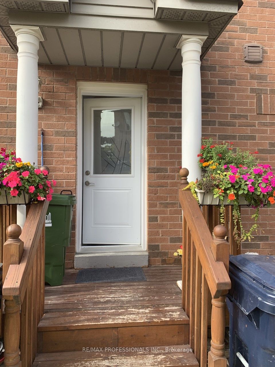 Photo 1 of 13 — 100 Rory Road Bsmt, Toronto, ON M6L 3G1