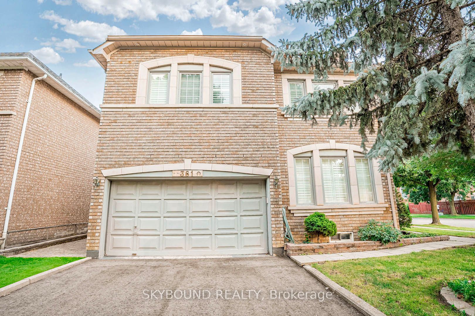 361 Turnberry Crescent