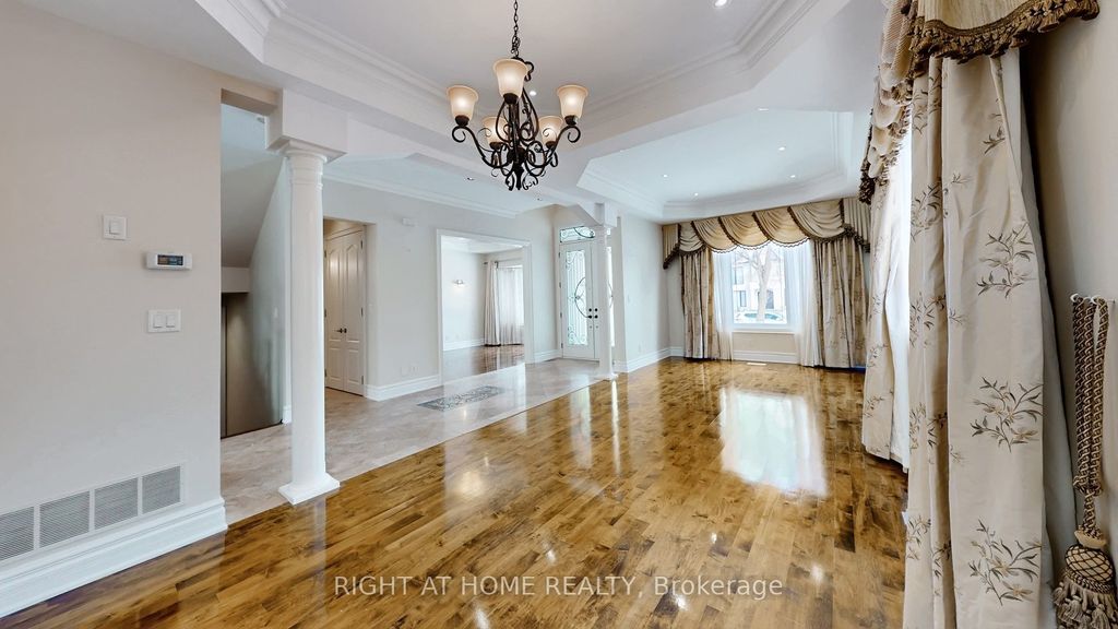 Photo of 3414 Joan Drive, Mississauga, ON L5B 1T5 (MLS # W13141110)