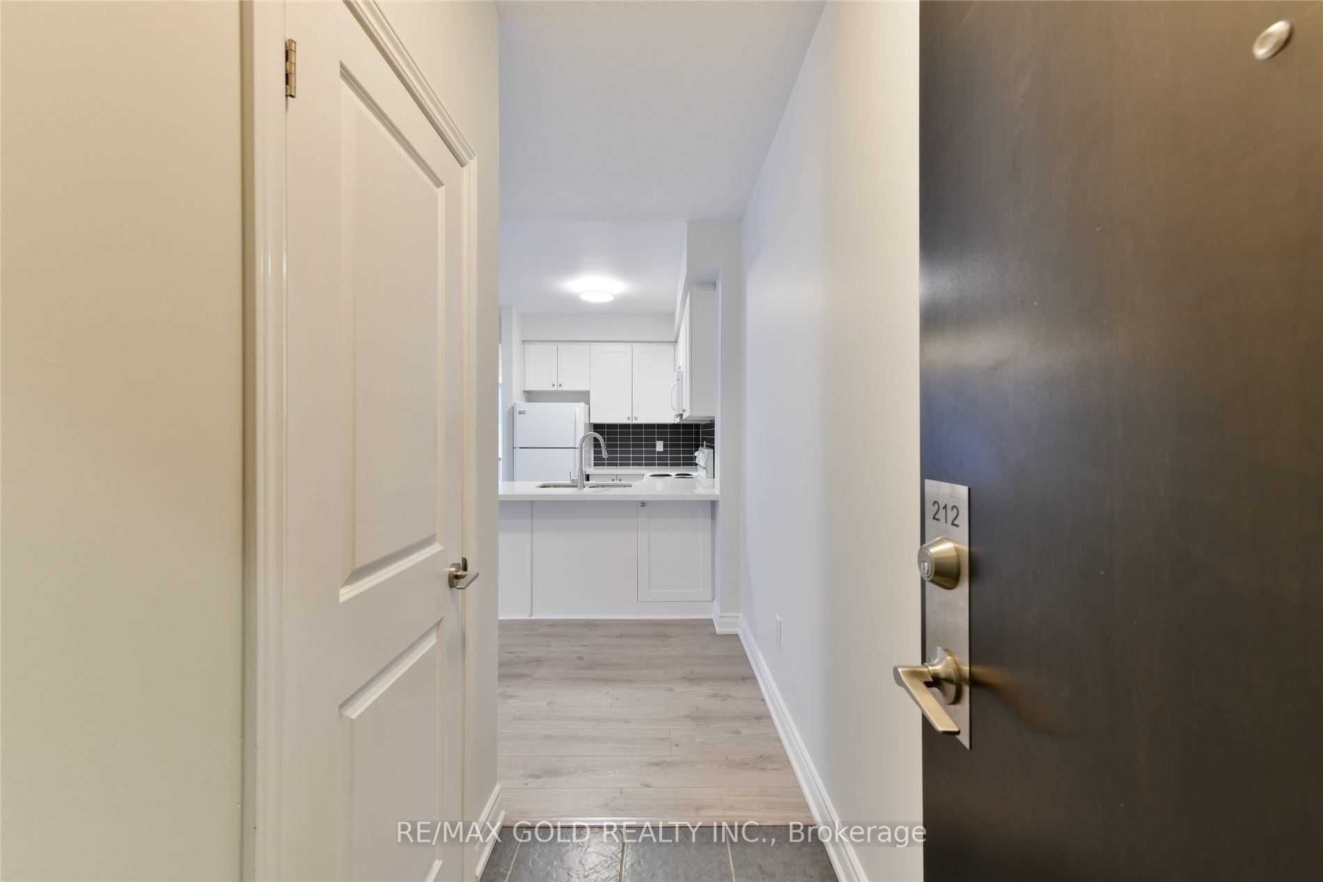 263 Georgian Drive 212