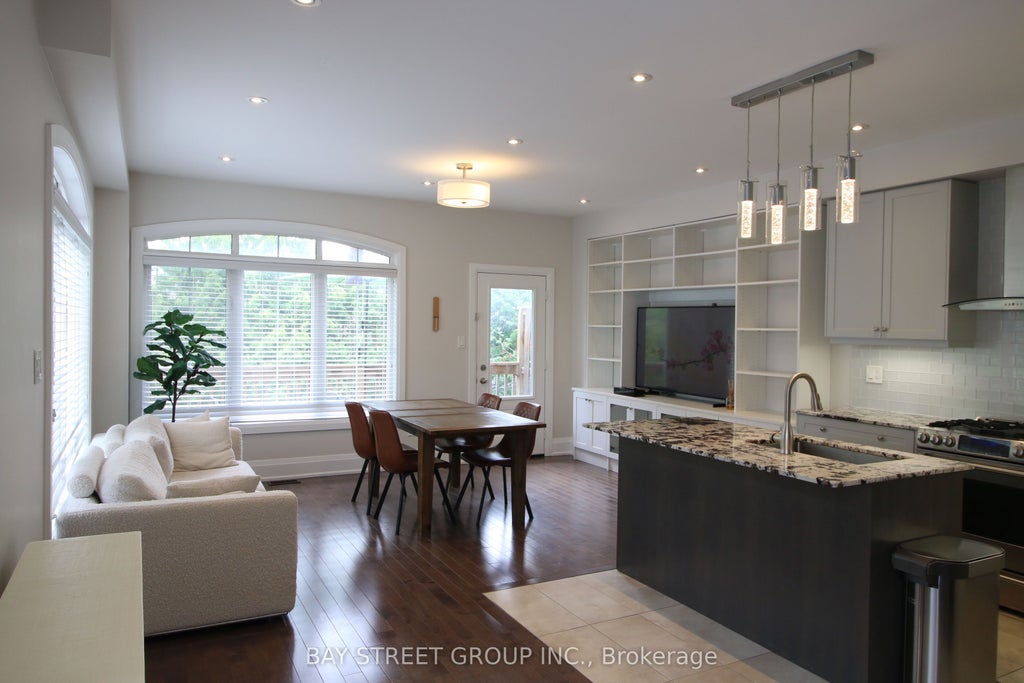 Photo of 12 Sombrero Lane, Richmond Hill, ON L4C 6E5 (MLS # N13429726)