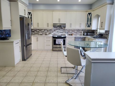 63 Village Lake Crescent Brampton ON L6S 6K6