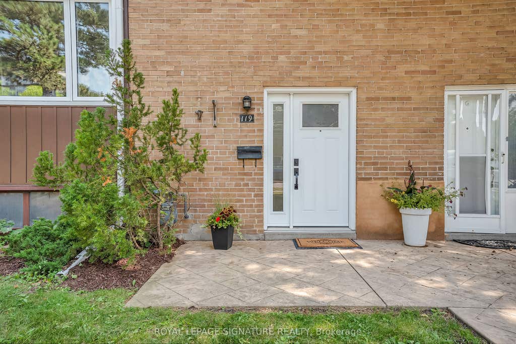 Photo of 119 Southill Drive #10, Toronto, ON M3C 2H9 (MLS # C13591658)