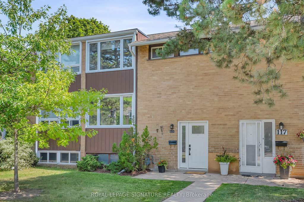 Photo of 119 Southill Drive #10, Toronto, ON M3C 2H9 (MLS # C13591658)
