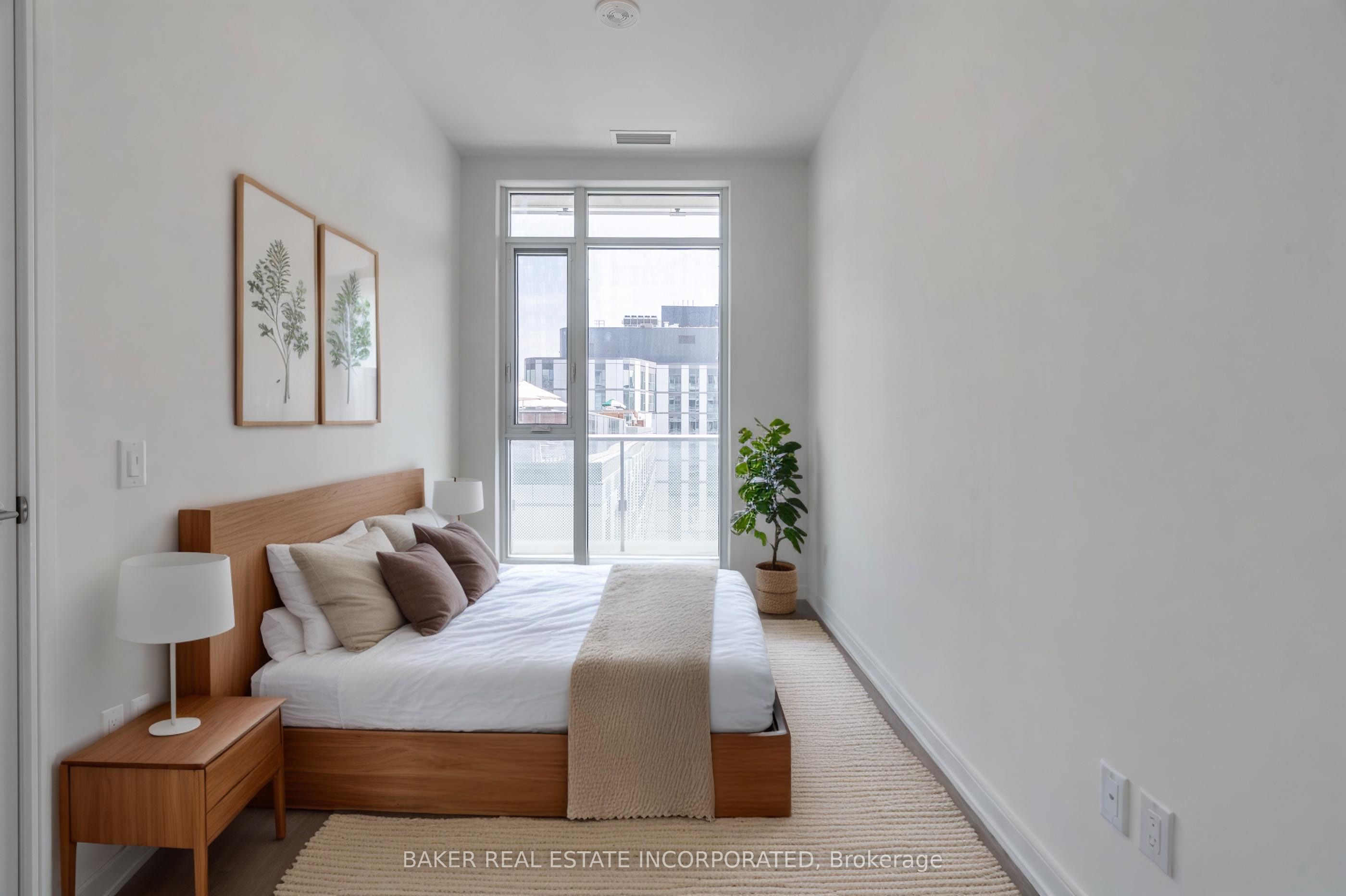 425 Front Street E 907