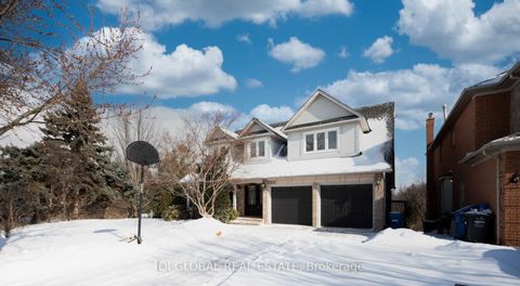 2211 Rockingham Drive Oakville ON L6H 6E8